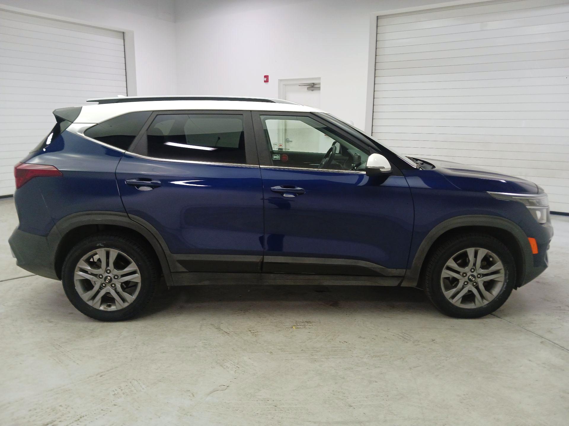 Thumbnail: 2021 Kia Seltos - 4