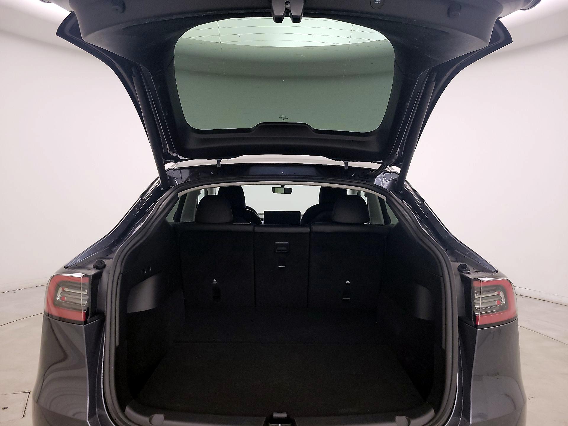 Thumbnail: 2022 Tesla Model Y - 19
