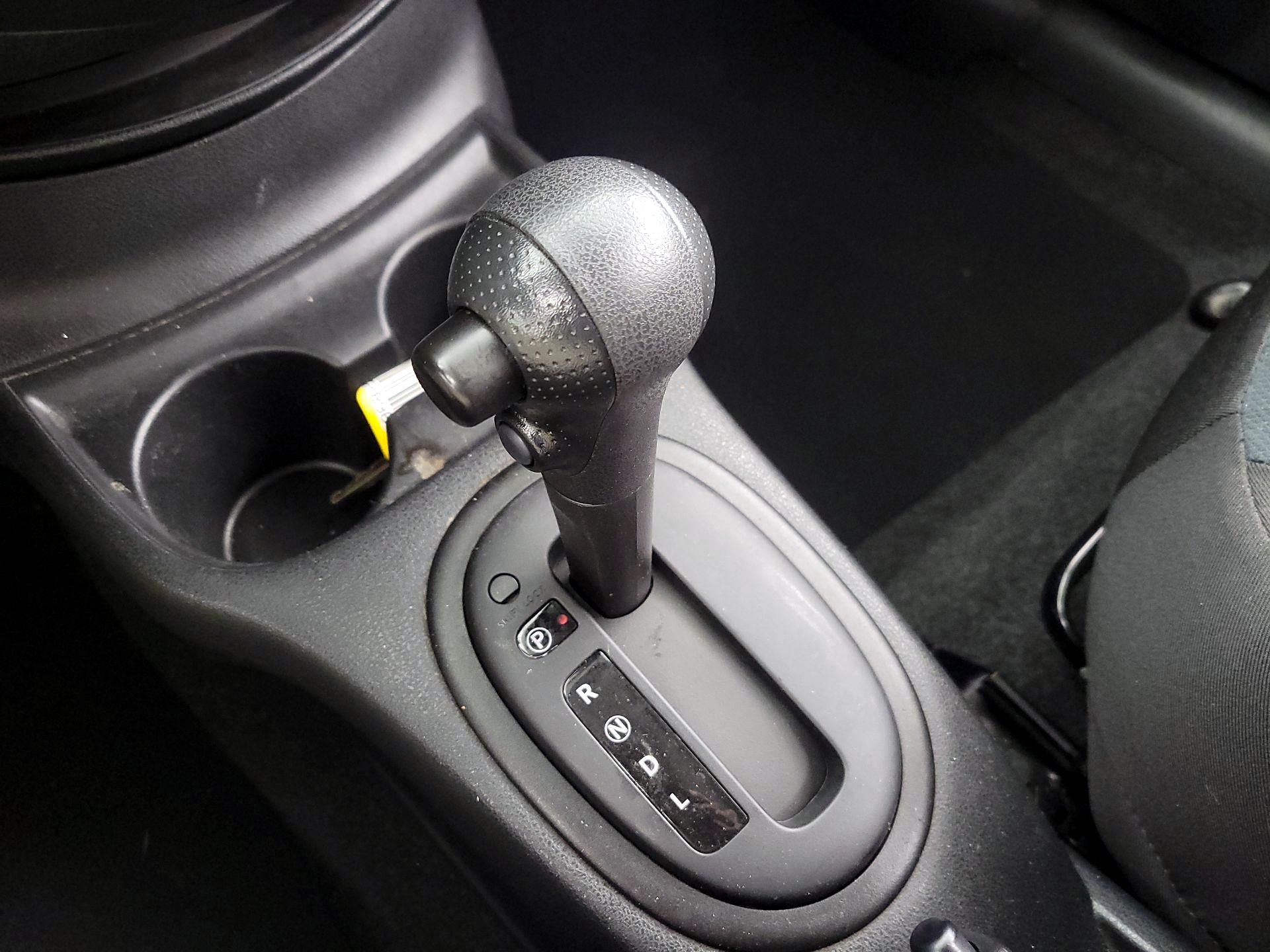 Thumbnail: 2015 Nissan Versa Note - 16