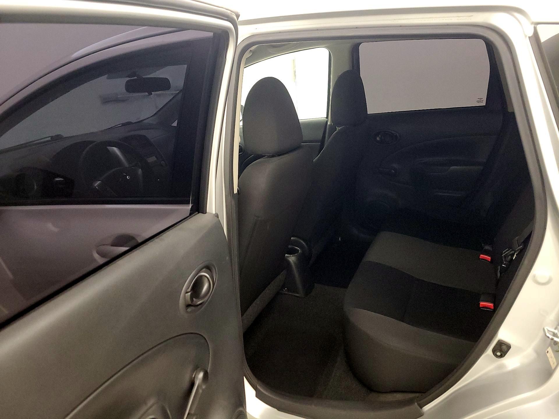 Thumbnail: 2015 Nissan Versa Note - 18