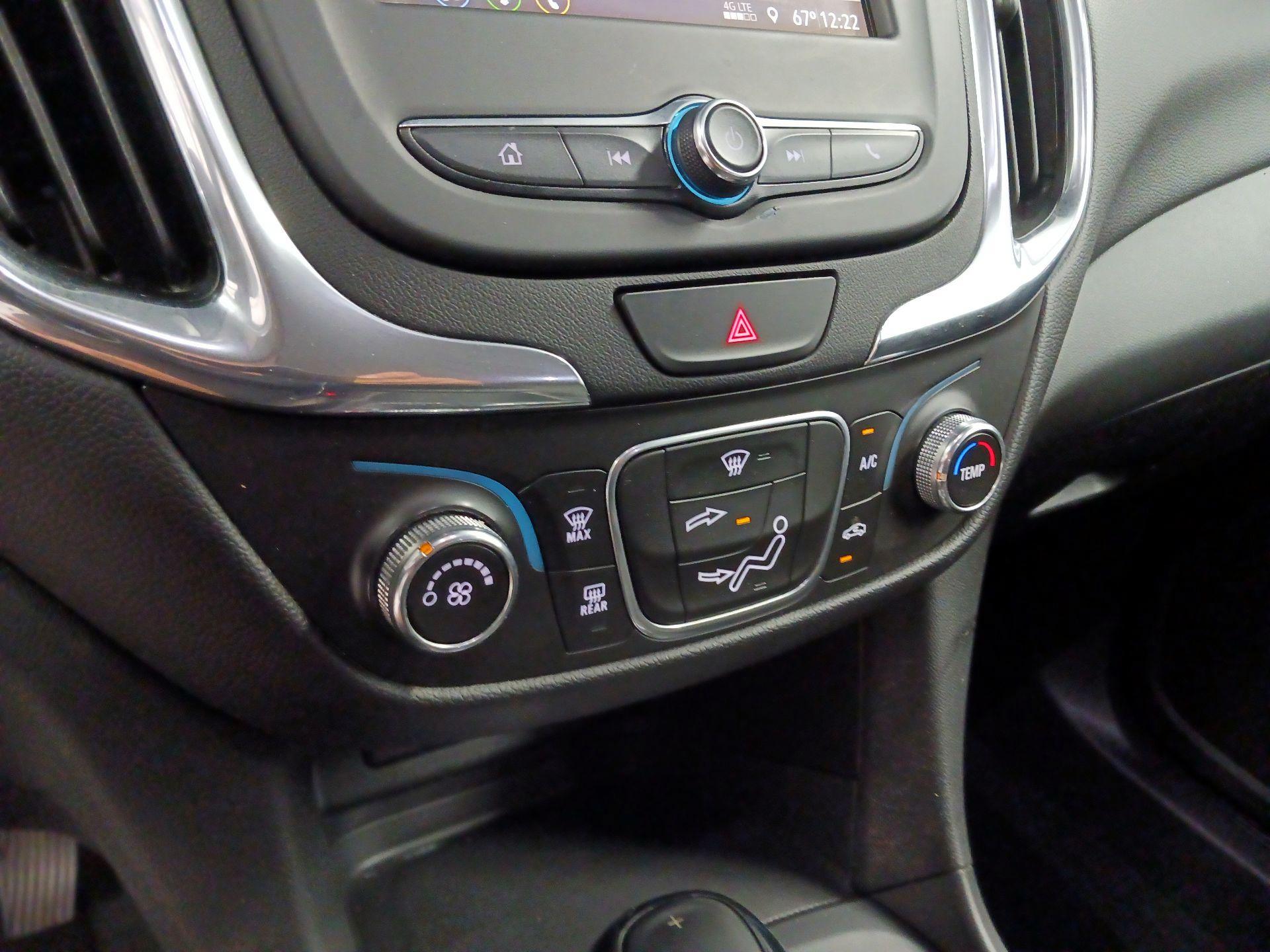 Thumbnail: 2019 Chevrolet Equinox - 14