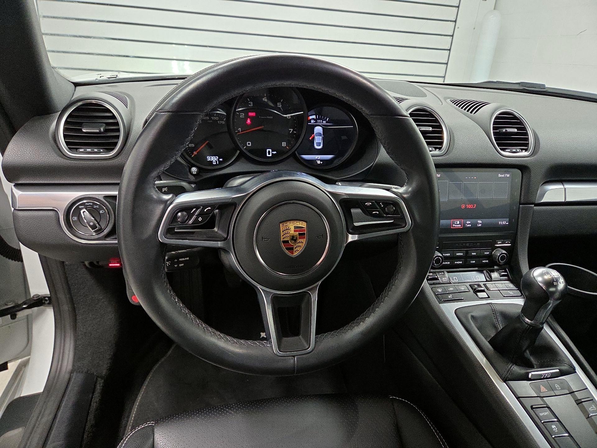 Thumbnail: 2024 Porsche 718 Cayman - 10