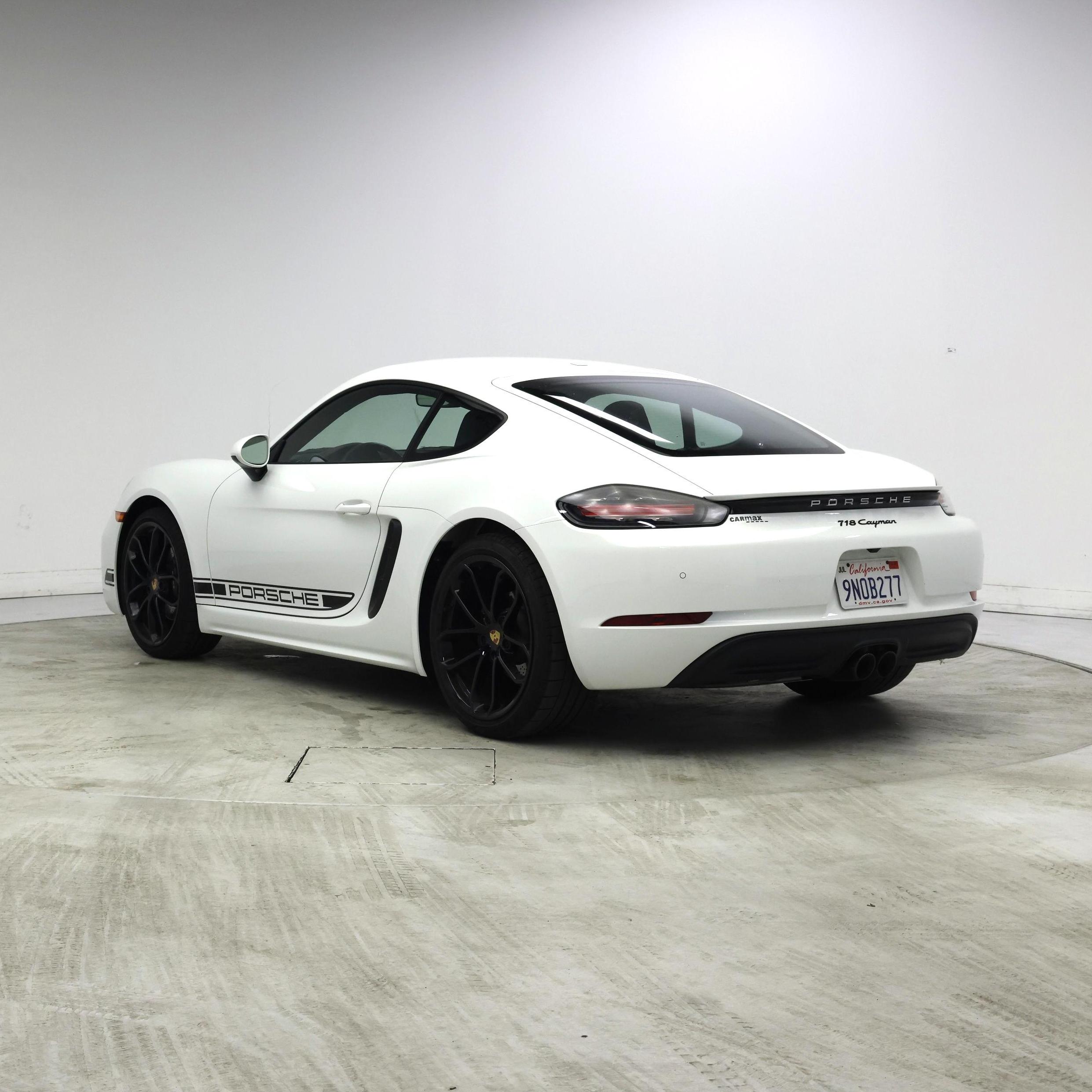 Thumbnail: 2024 Porsche 718 Cayman - 2