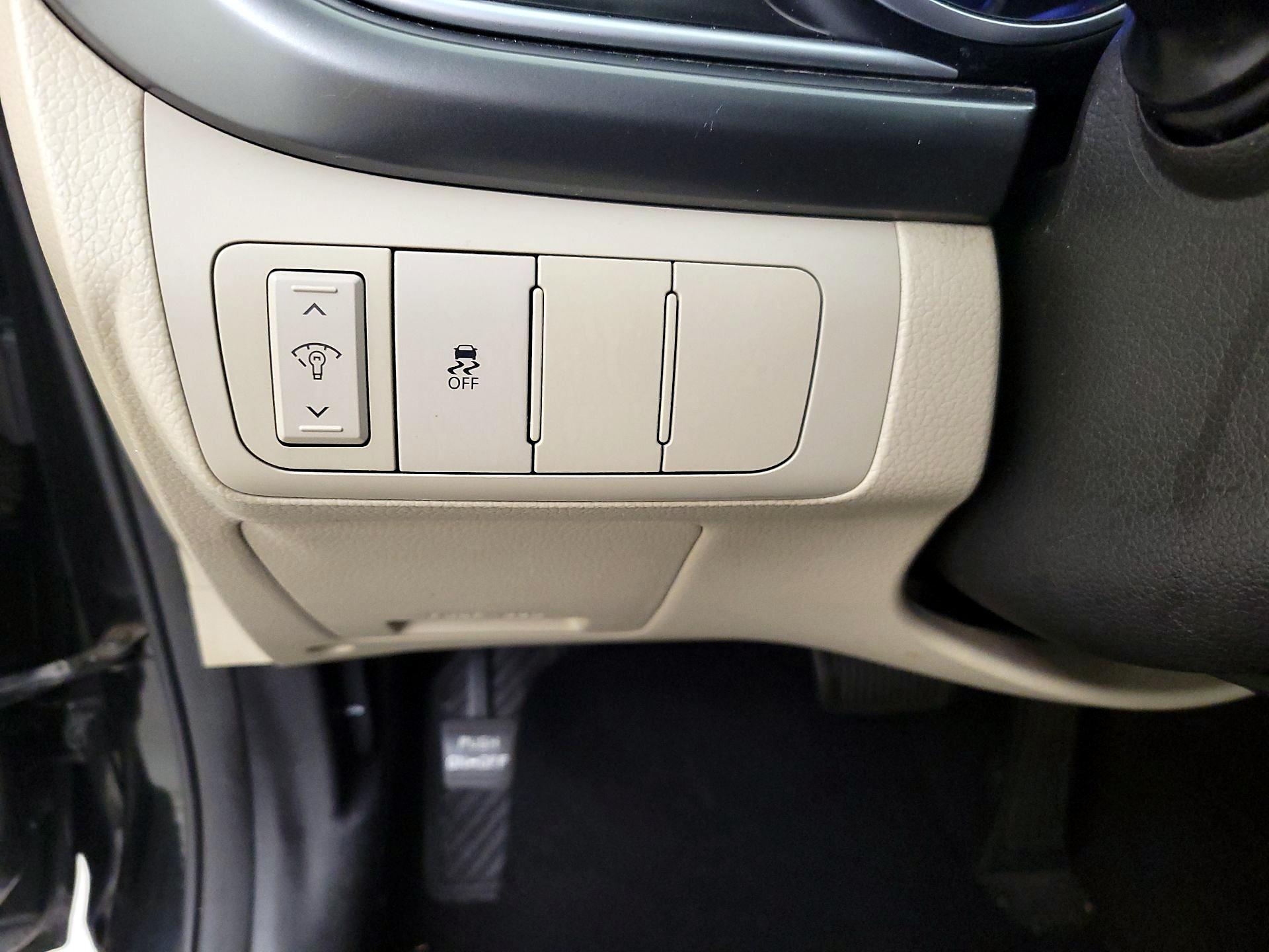 Thumbnail: 2015 Kia Optima - 13