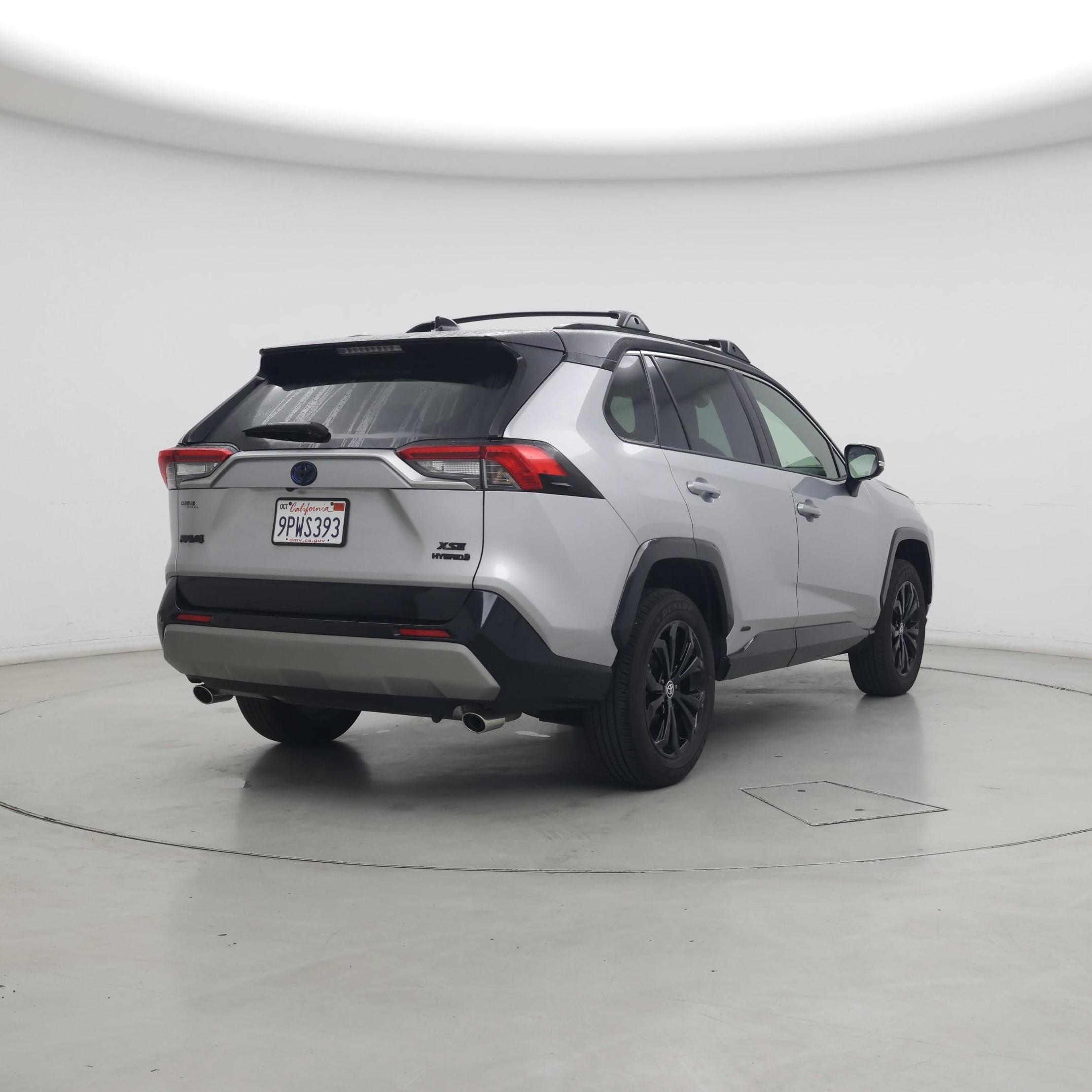 Thumbnail: 2024 Toyota RAV4 - 8