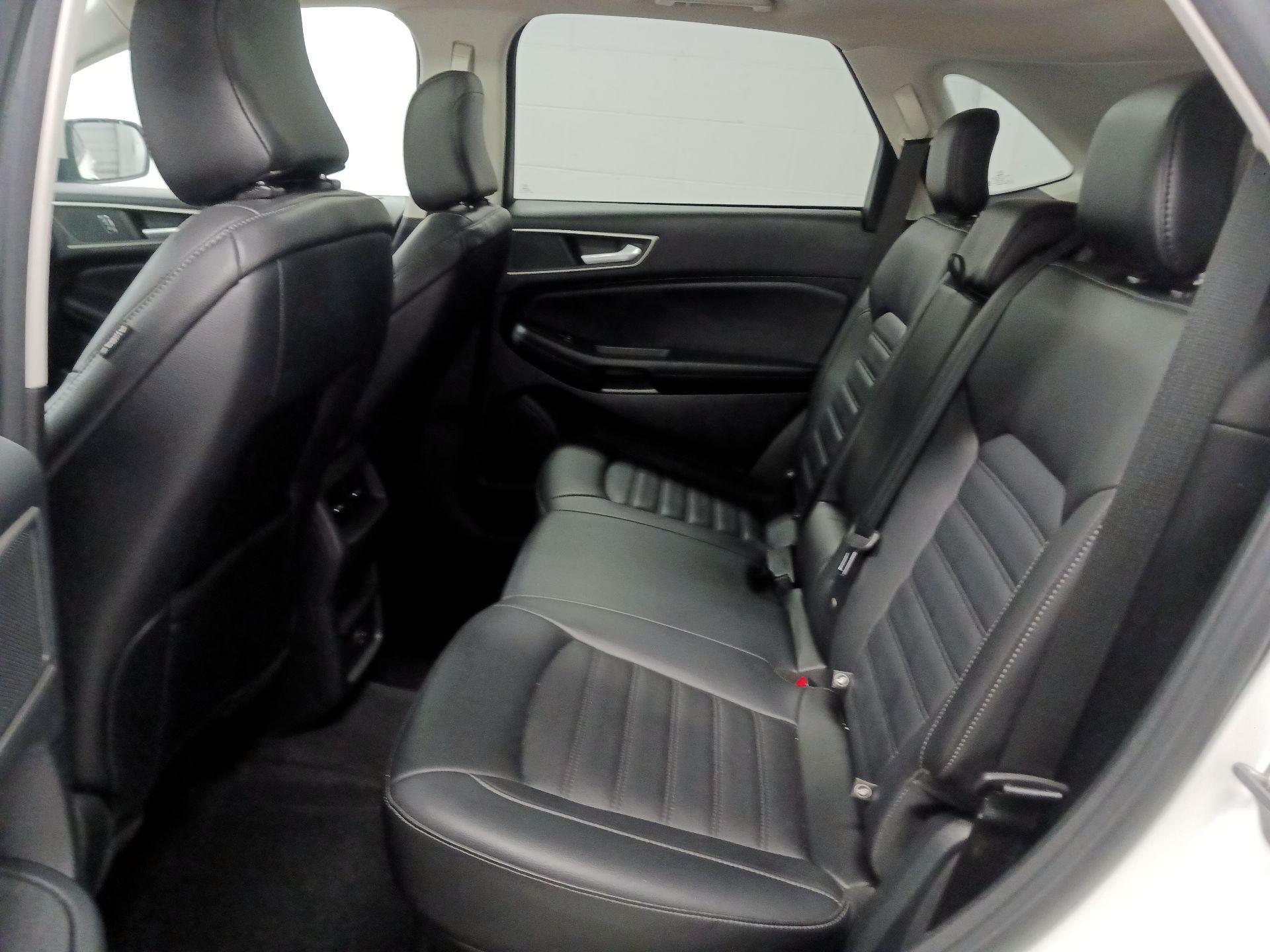 Thumbnail: 2022 Ford Edge - 20