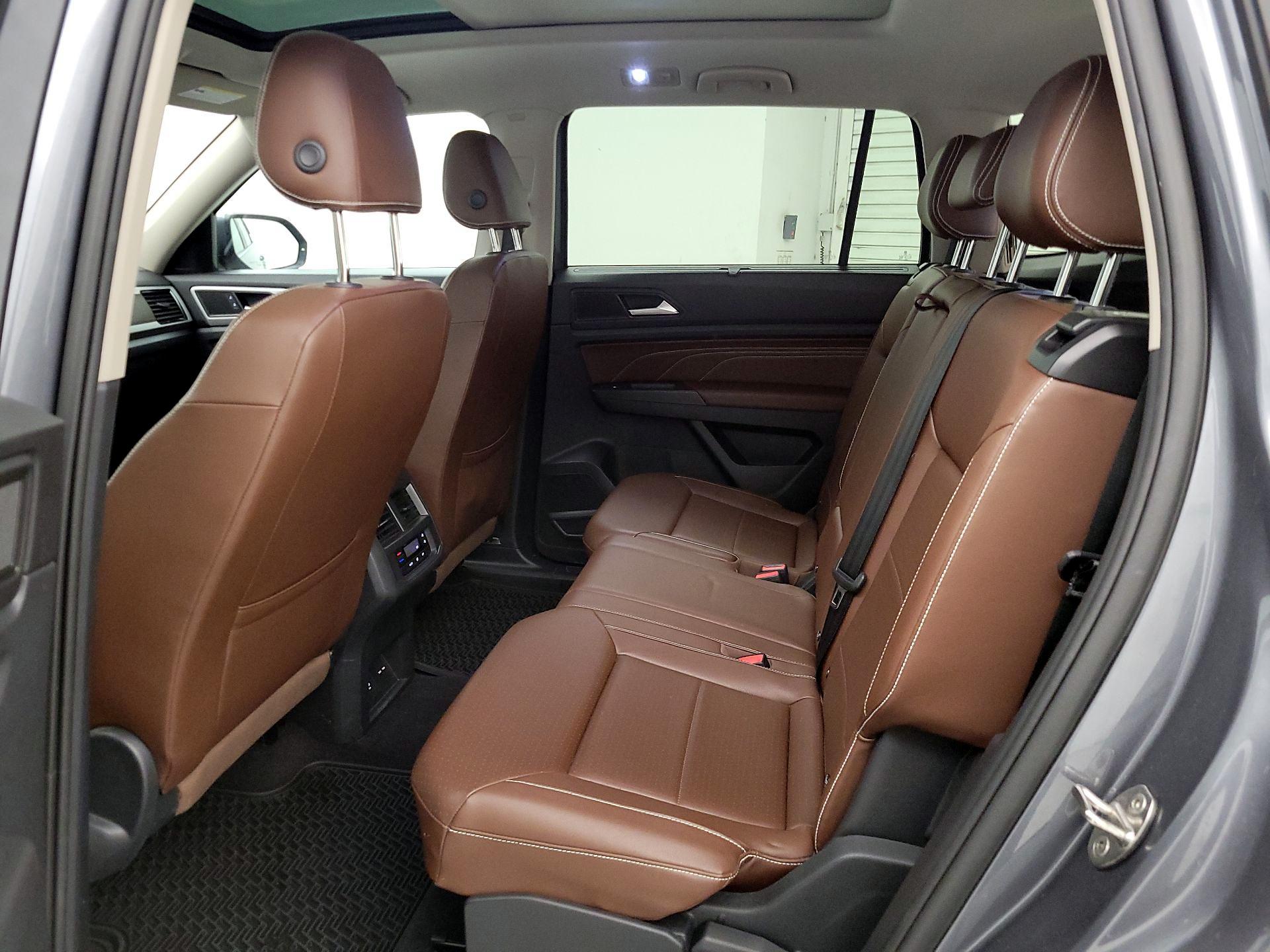 Thumbnail: 2023 Volkswagen Atlas - 20