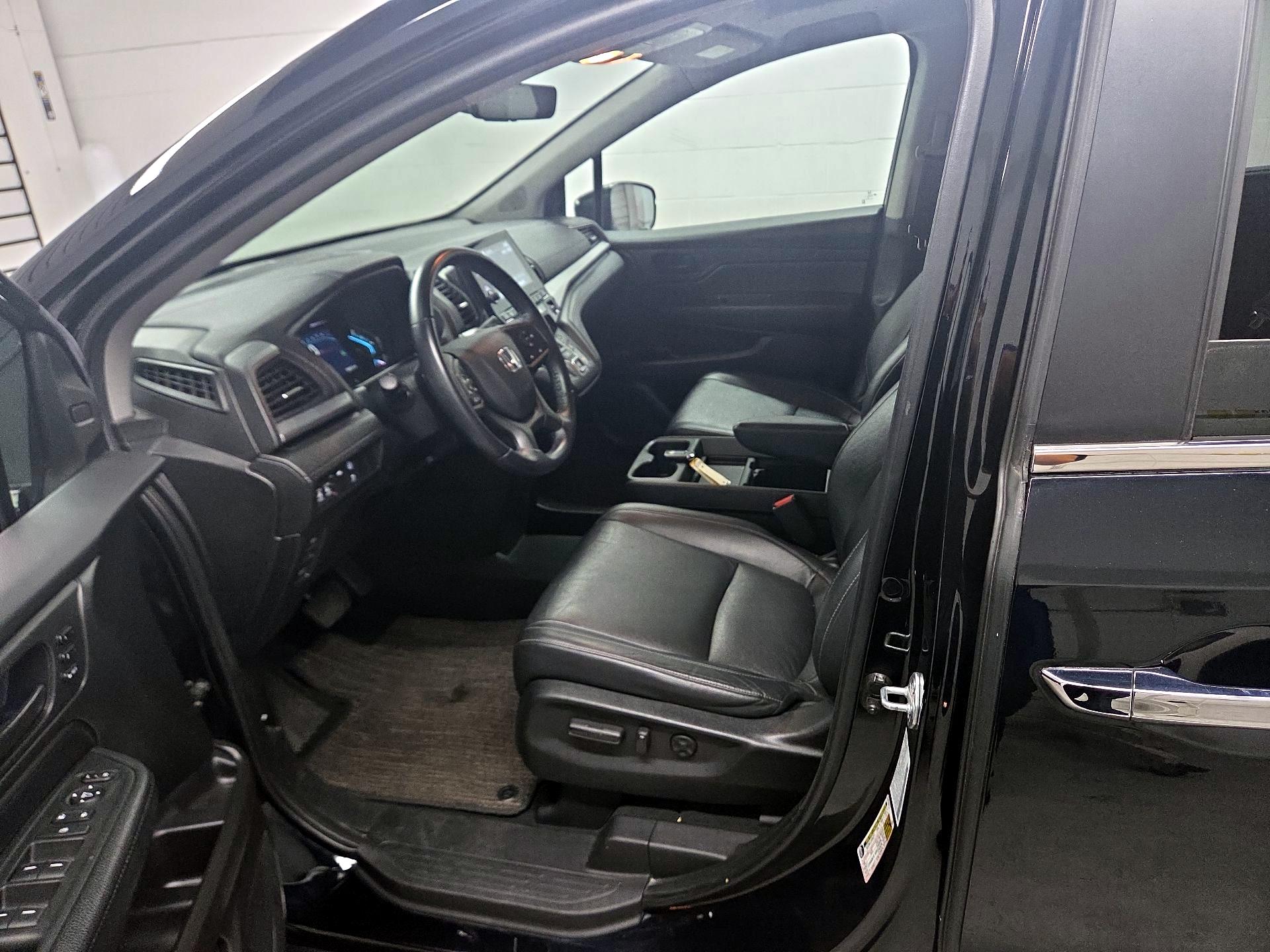 Thumbnail: 2023 Honda Odyssey - 11