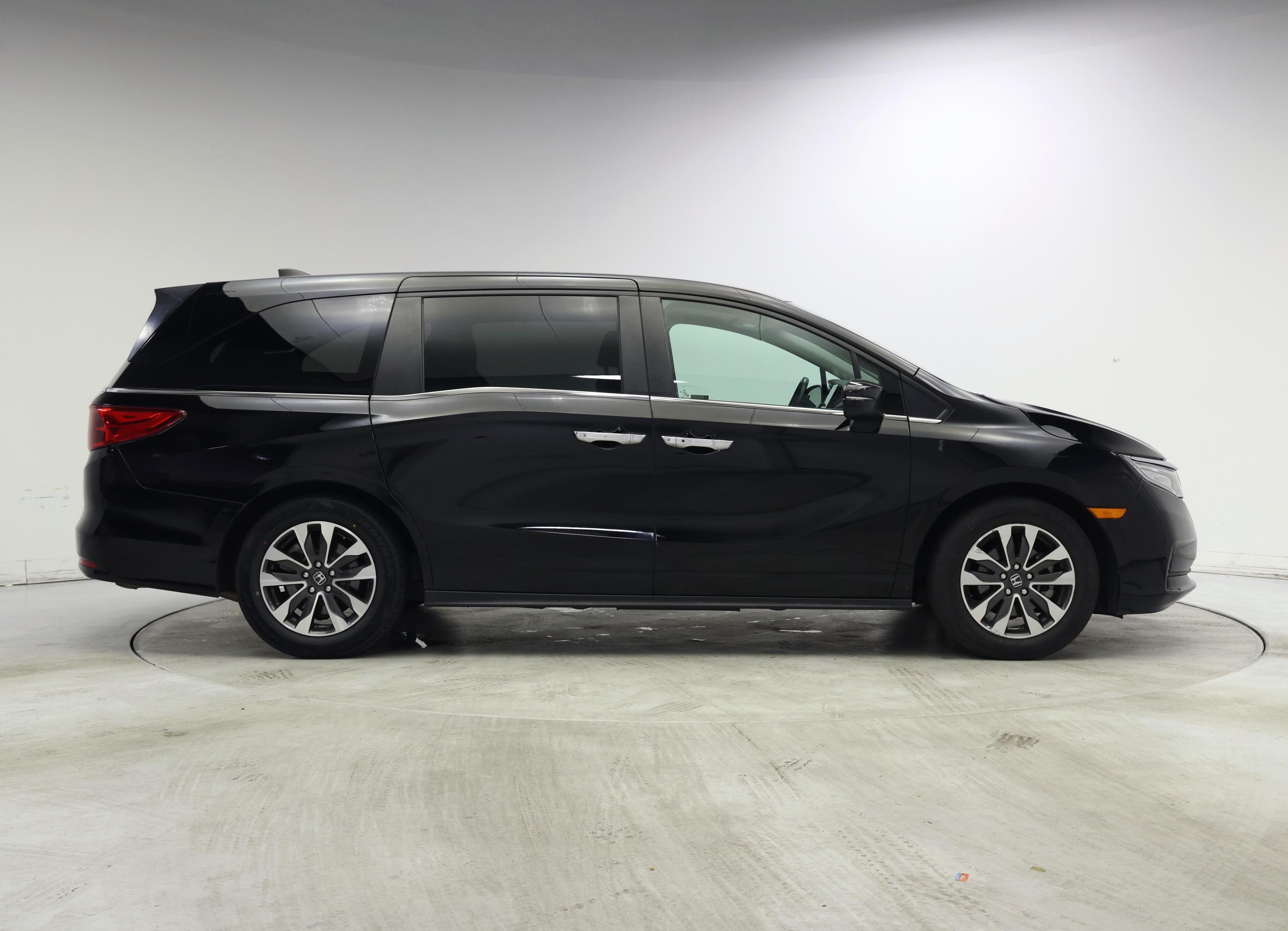 Thumbnail: 2023 Honda Odyssey - 7