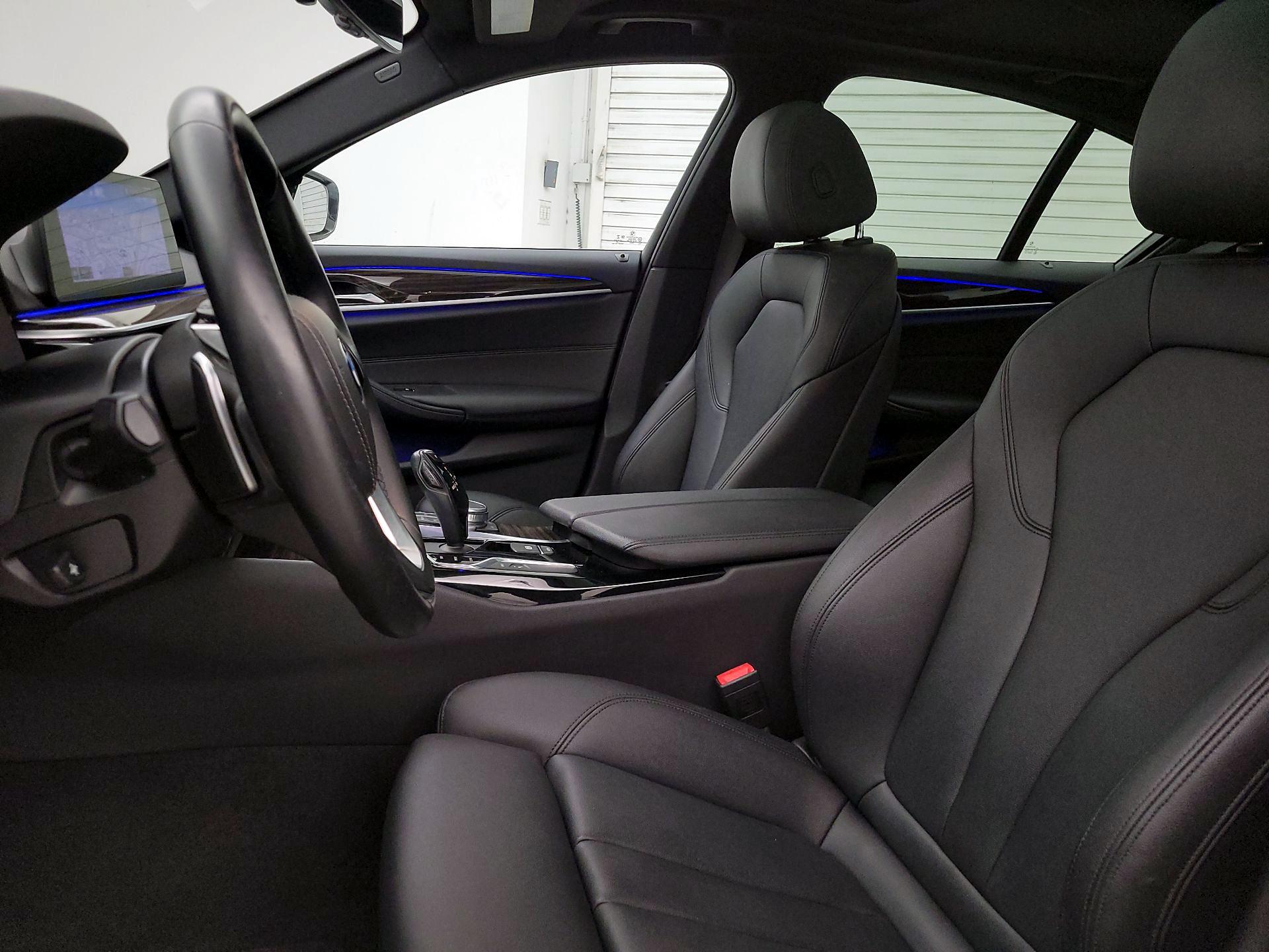 Thumbnail: 2020 BMW 5 Series - 11