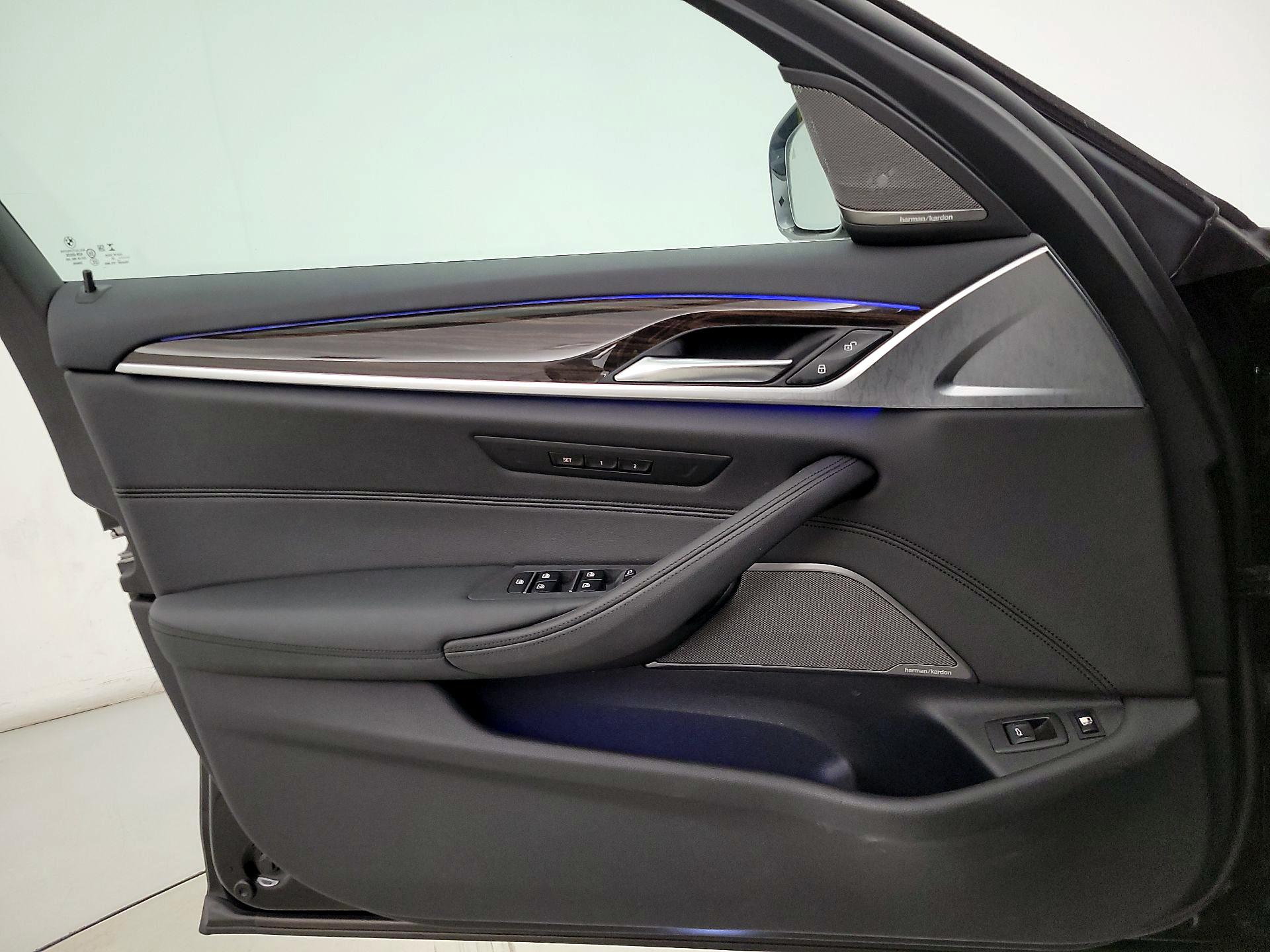 Thumbnail: 2020 BMW 5 Series - 12