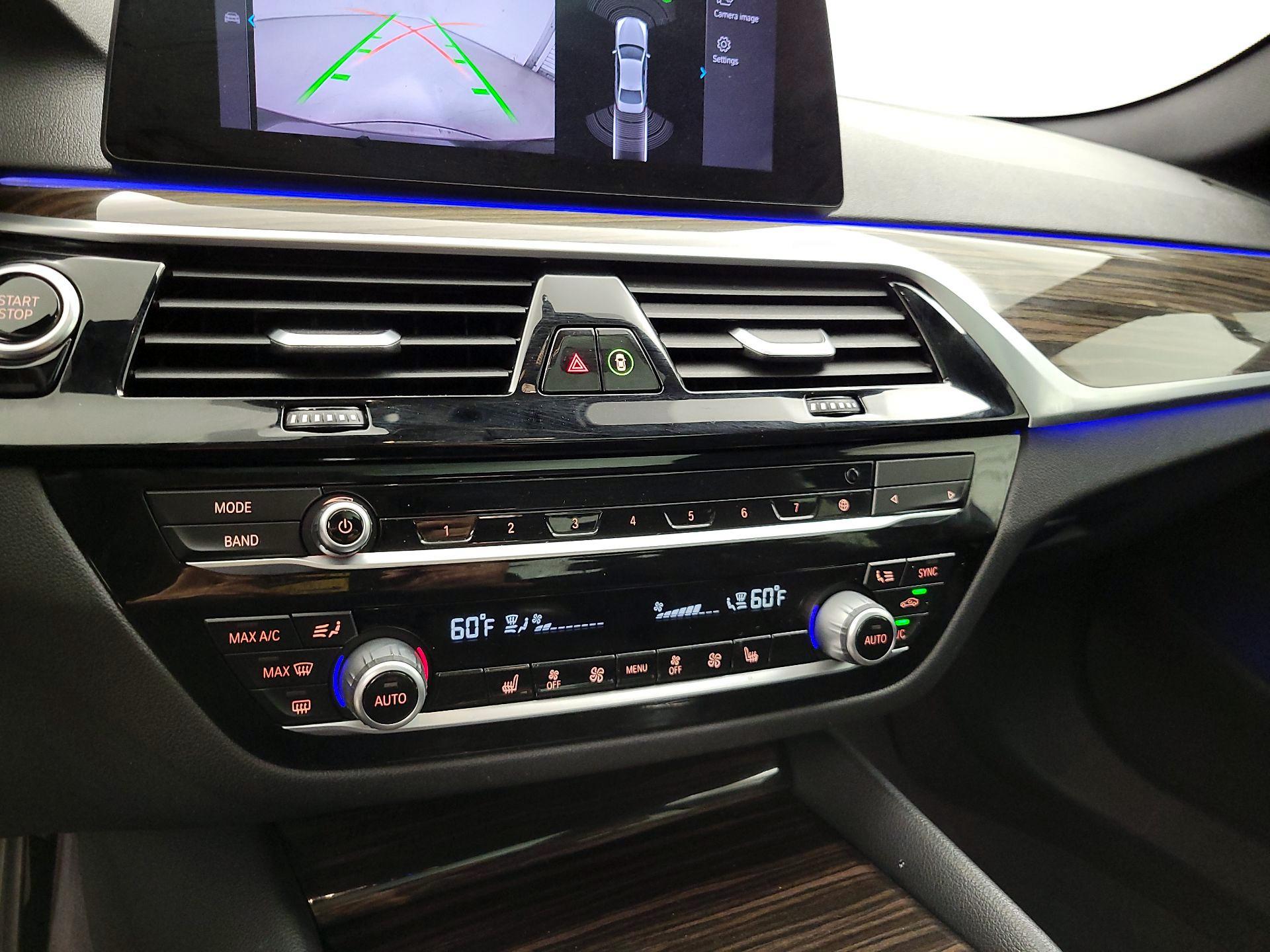 Thumbnail: 2020 BMW 5 Series - 17