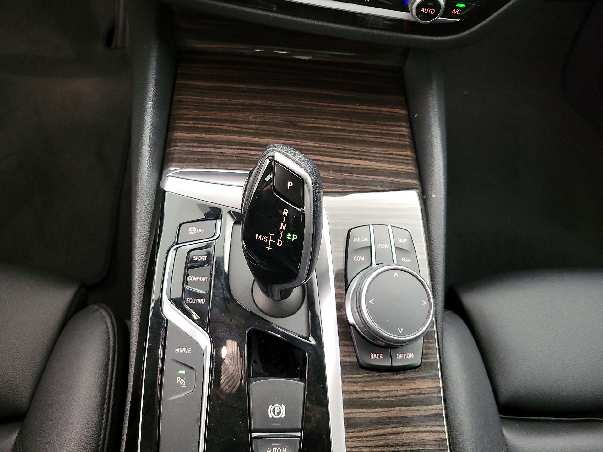 Thumbnail: 2020 BMW 5 Series - 18
