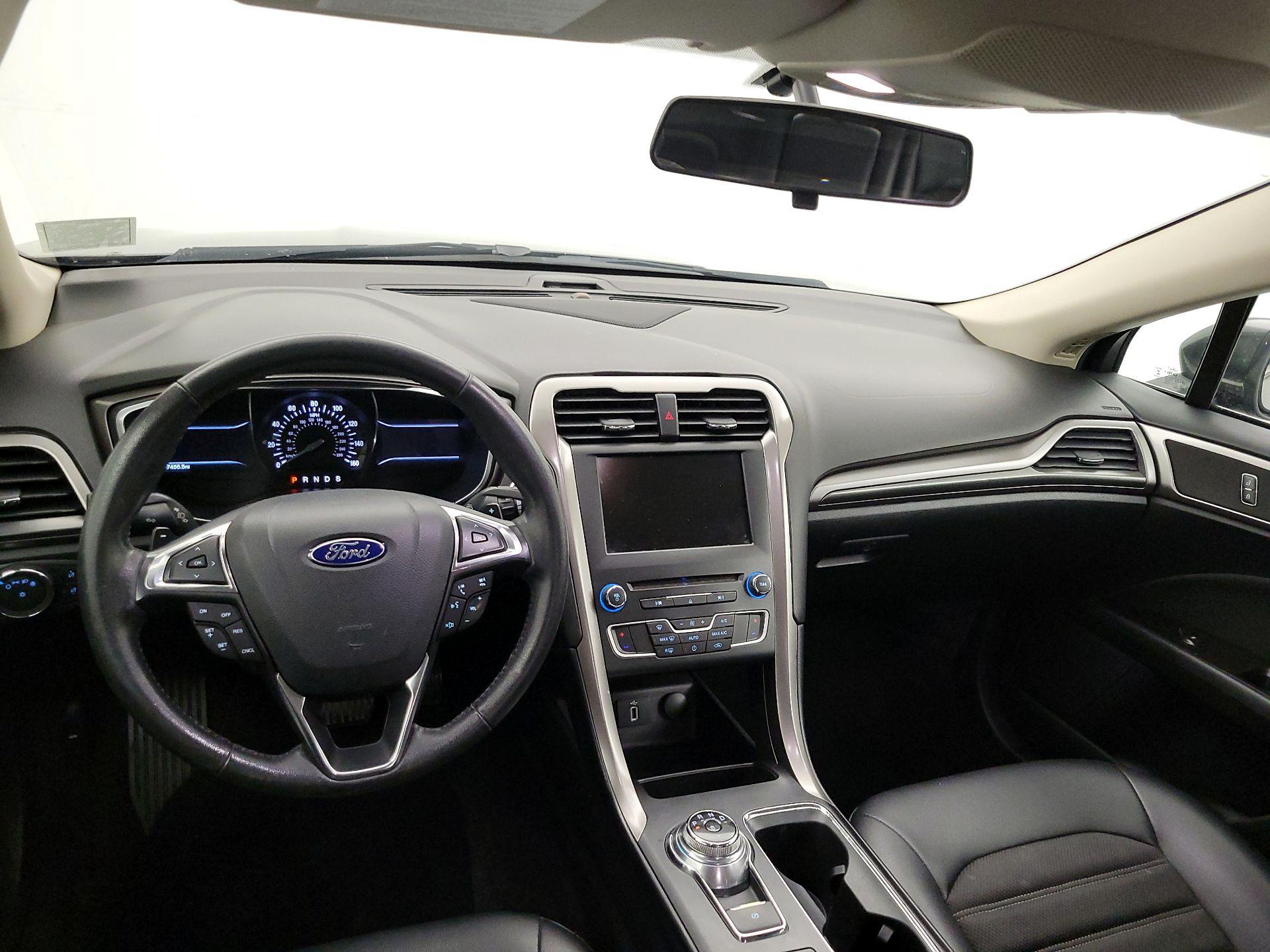 Thumbnail: 2017 Ford Fusion - 9