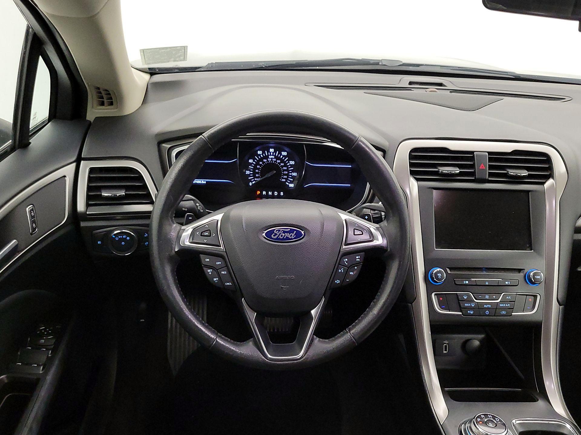 Thumbnail: 2017 Ford Fusion - 10