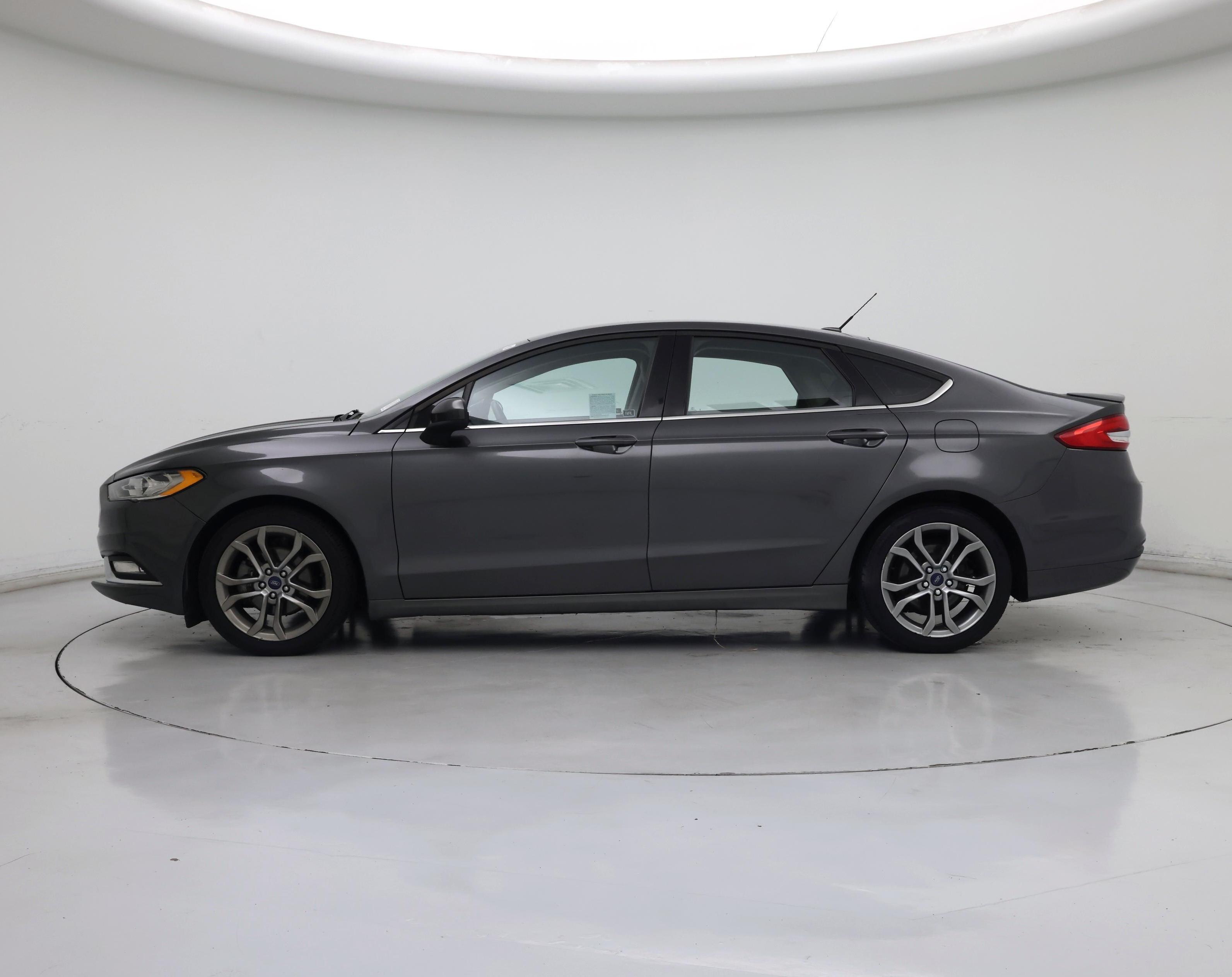 Thumbnail: 2017 Ford Fusion - 3