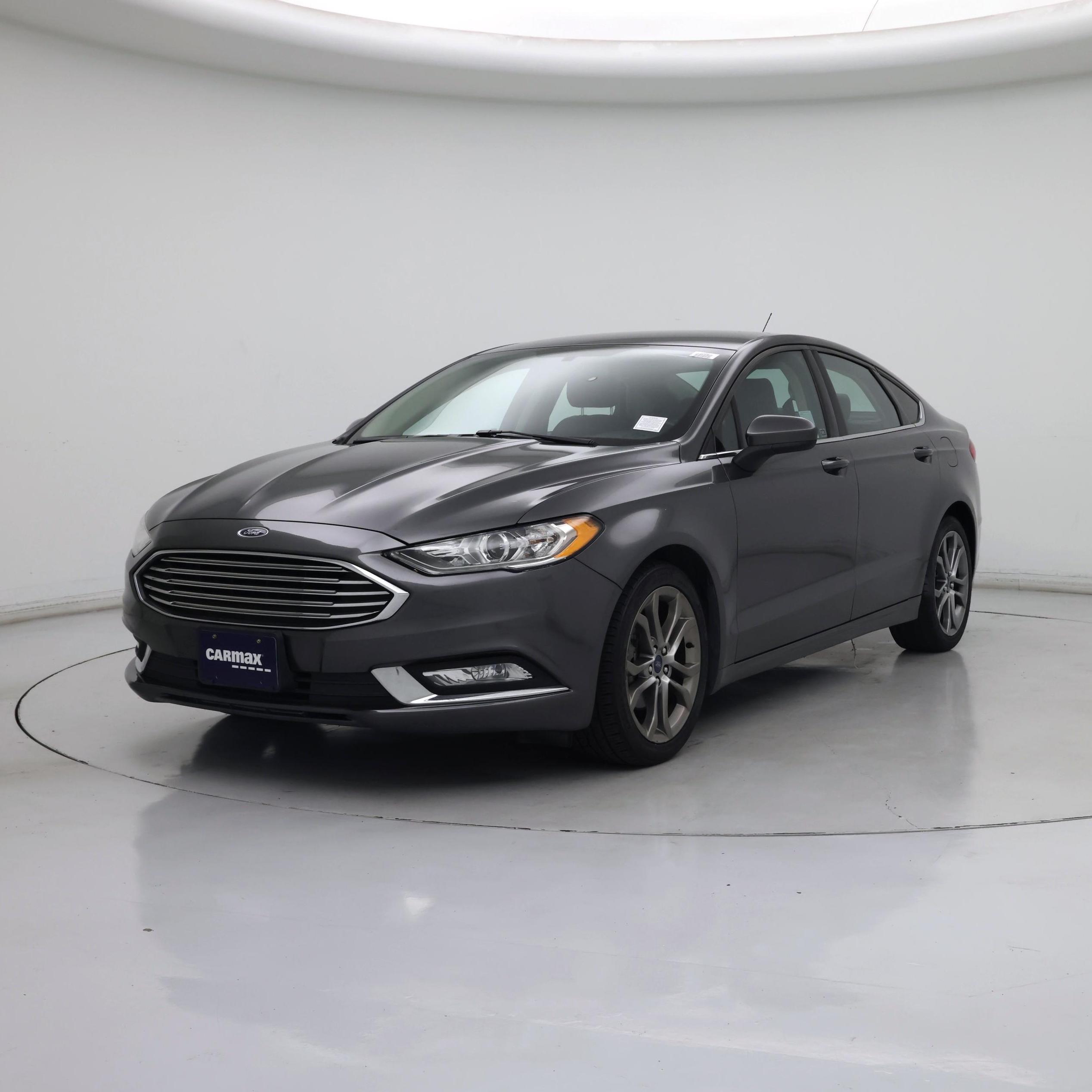 Thumbnail: 2017 Ford Fusion - 4