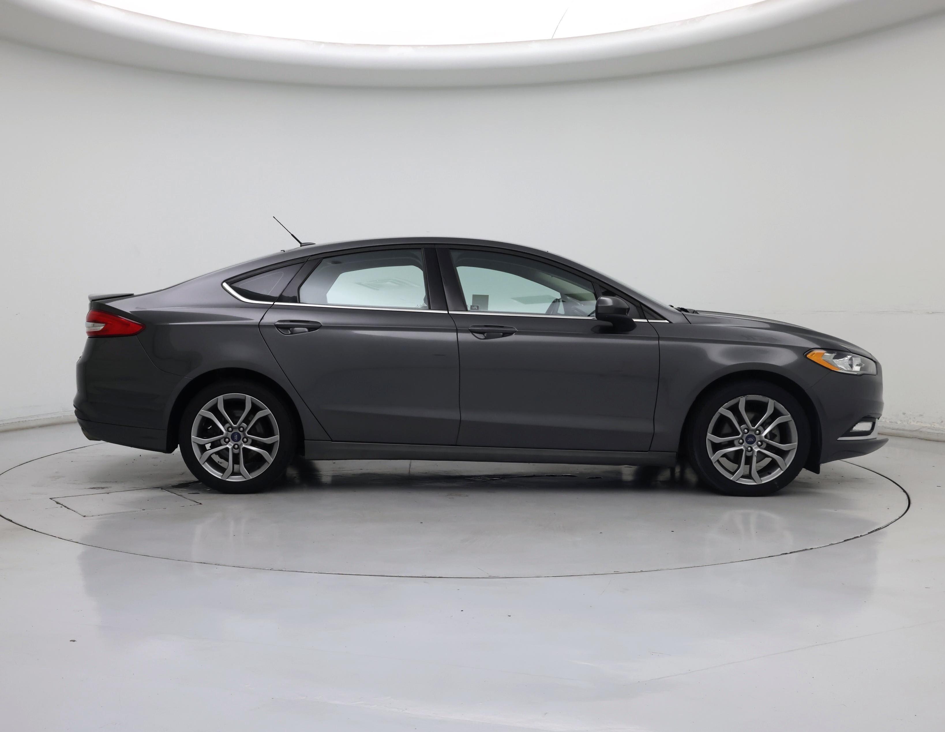 Thumbnail: 2017 Ford Fusion - 7