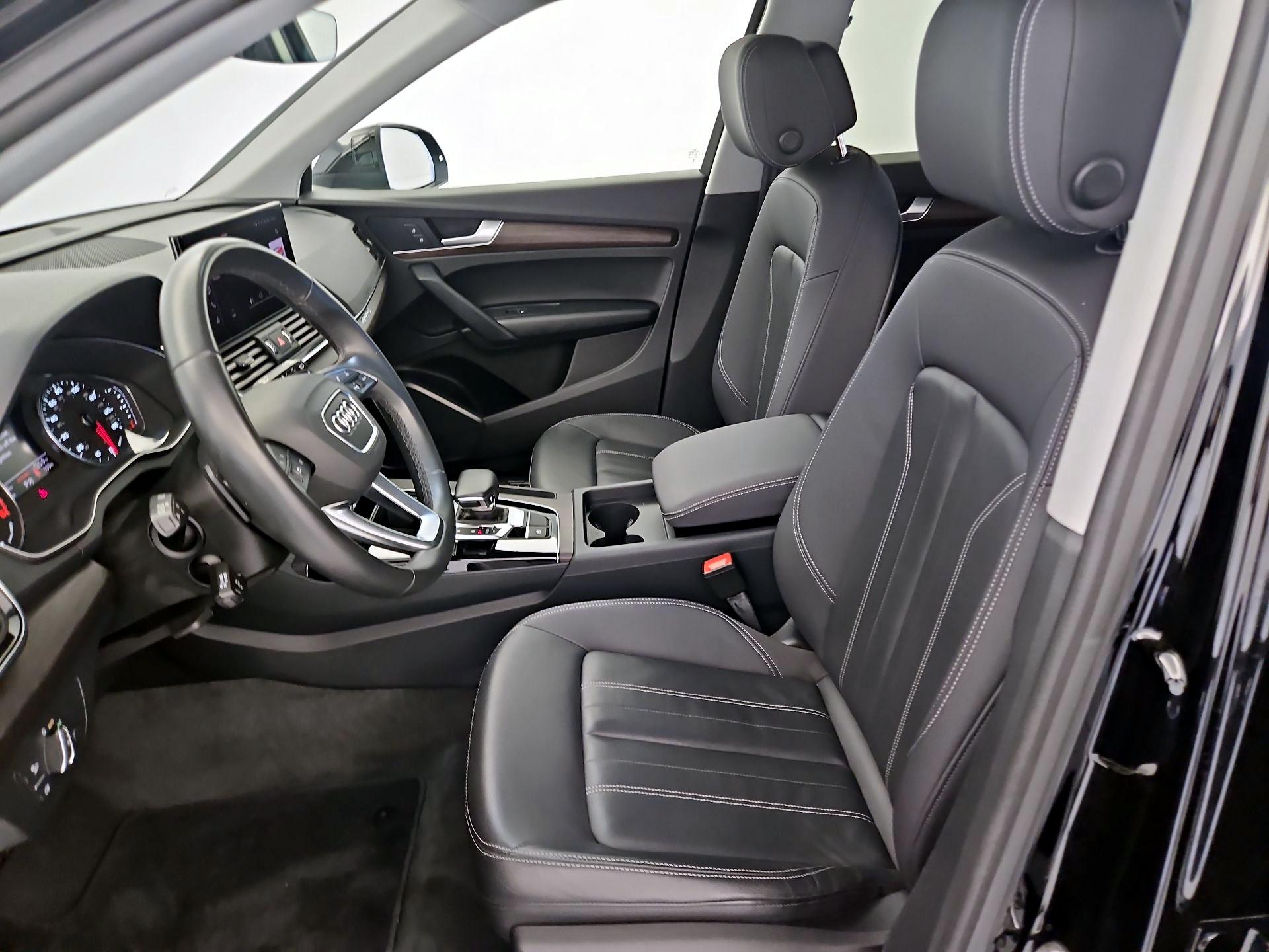 Thumbnail: 2023 Audi Q5 - 11