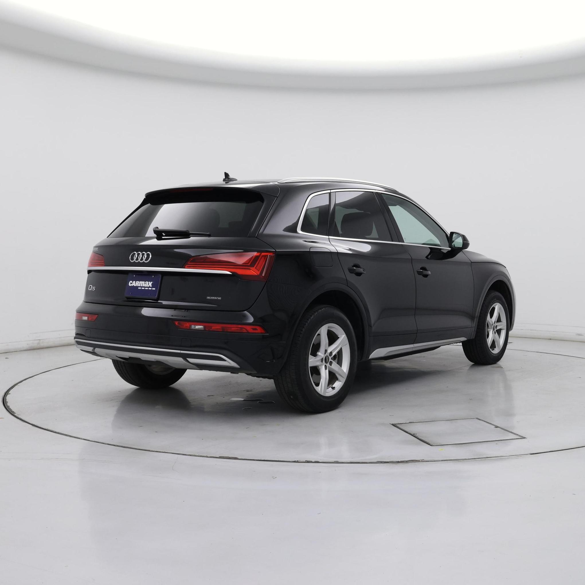 Thumbnail: 2023 Audi Q5 - 8