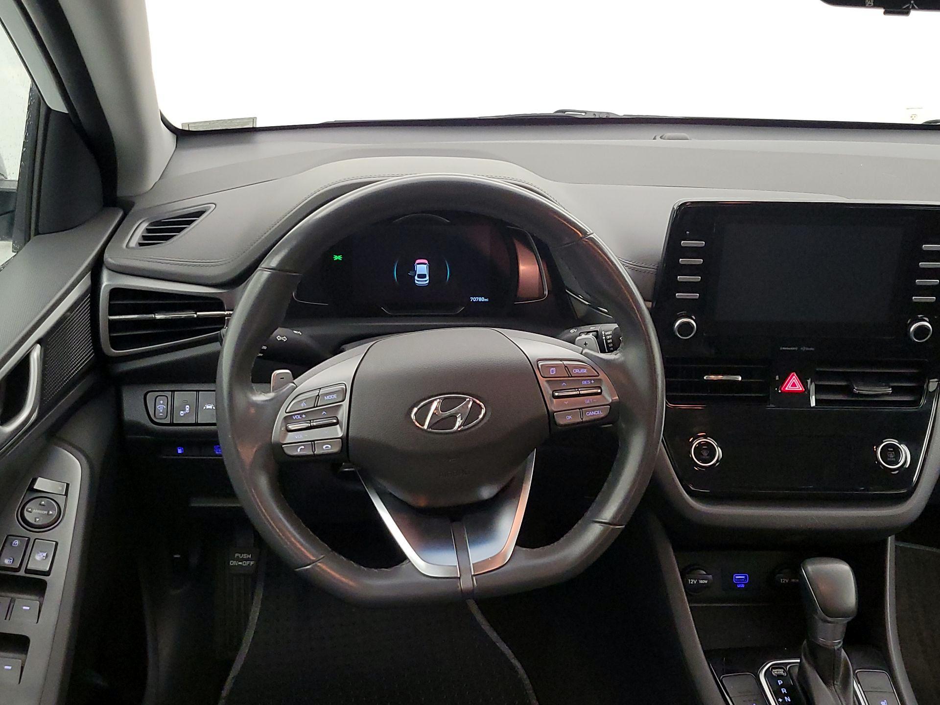 Thumbnail: 2020 Hyundai Ioniq - 10