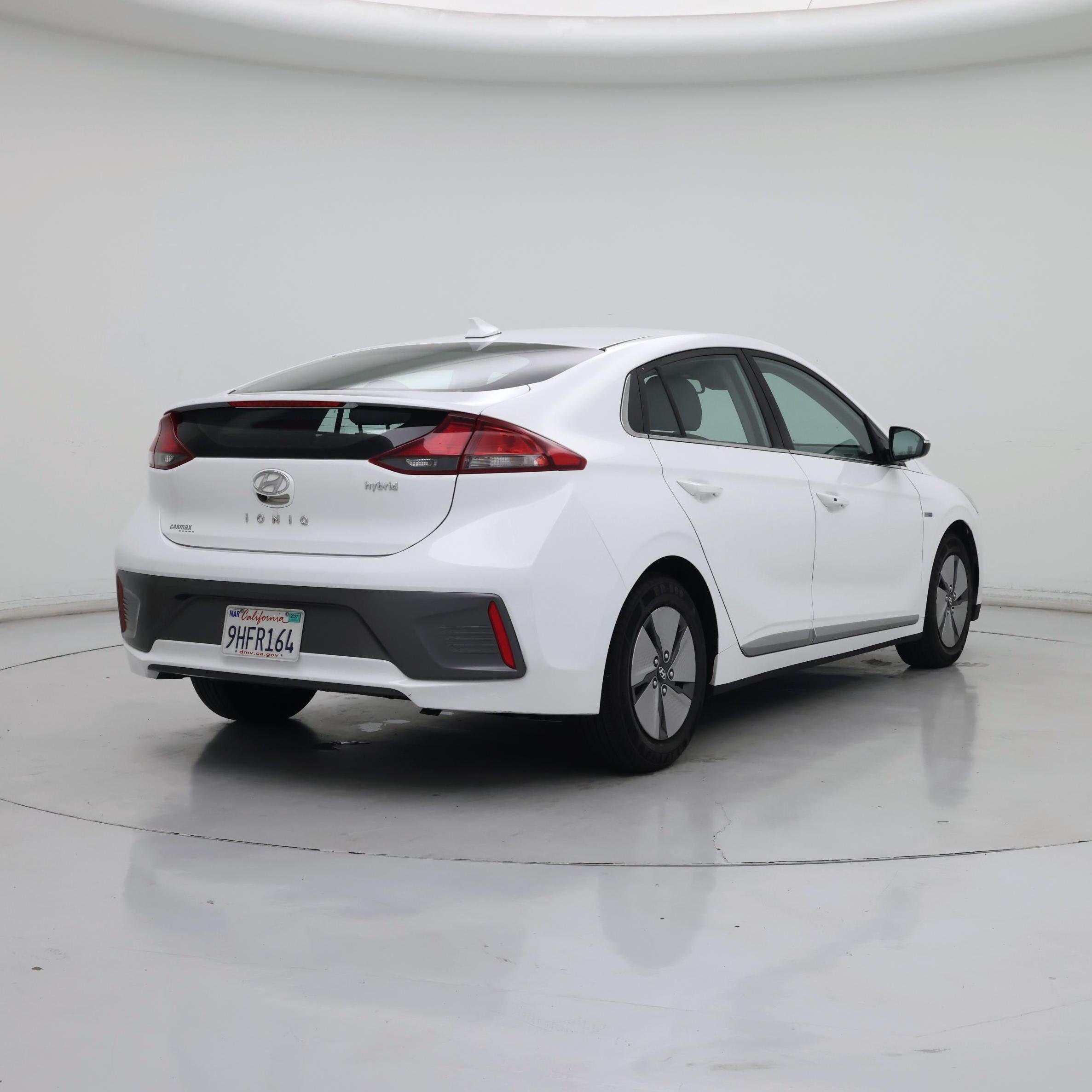 Thumbnail: 2020 Hyundai Ioniq - 8