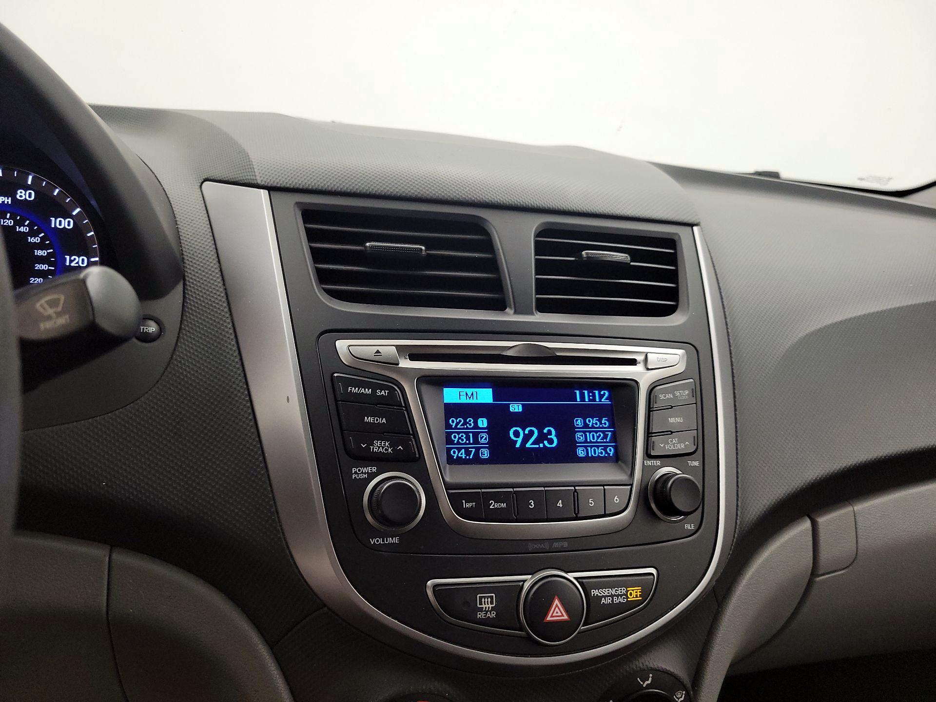 Thumbnail: 2016 Hyundai Accent - 15