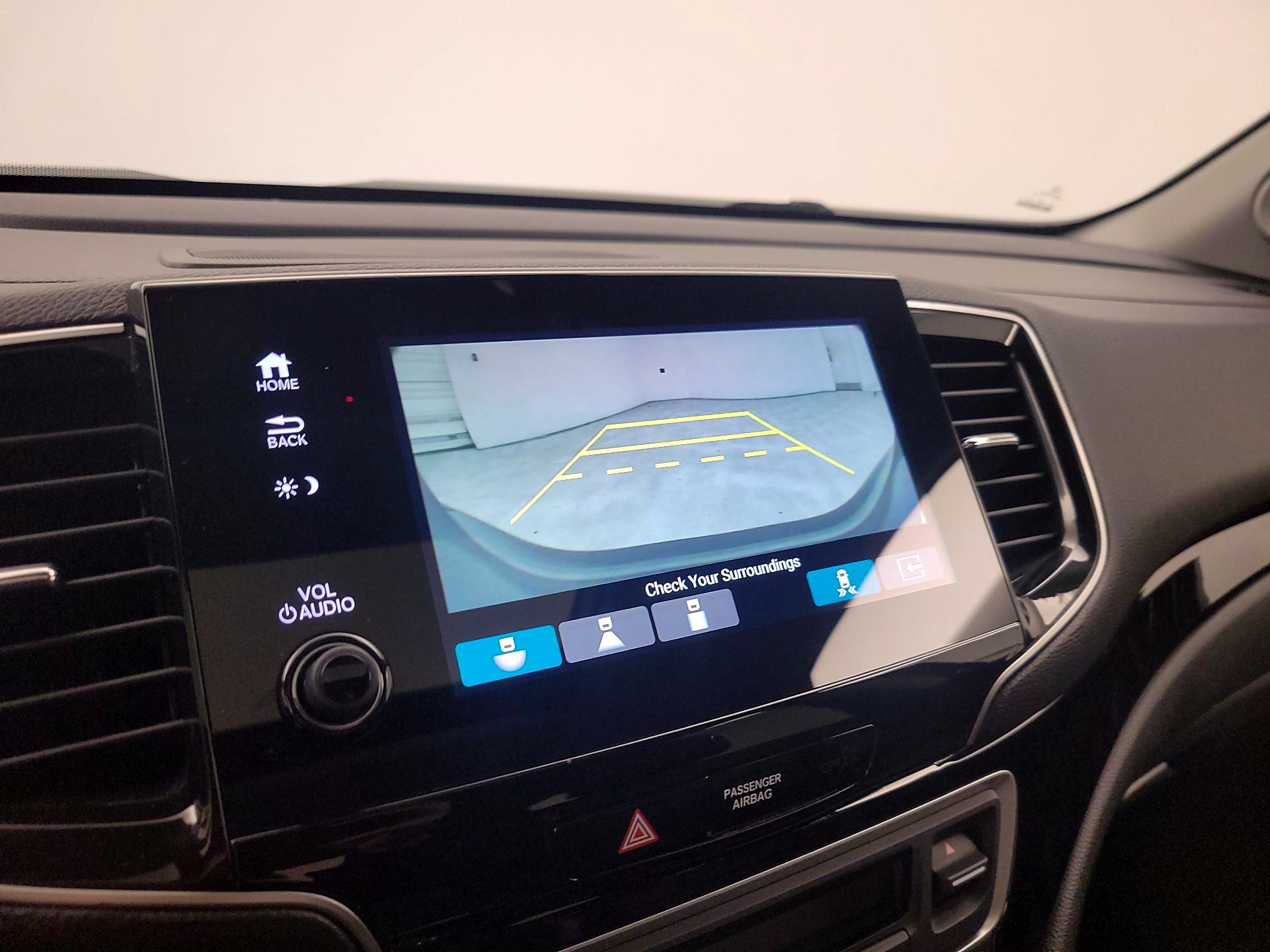 Thumbnail: 2019 Honda Pilot - 15