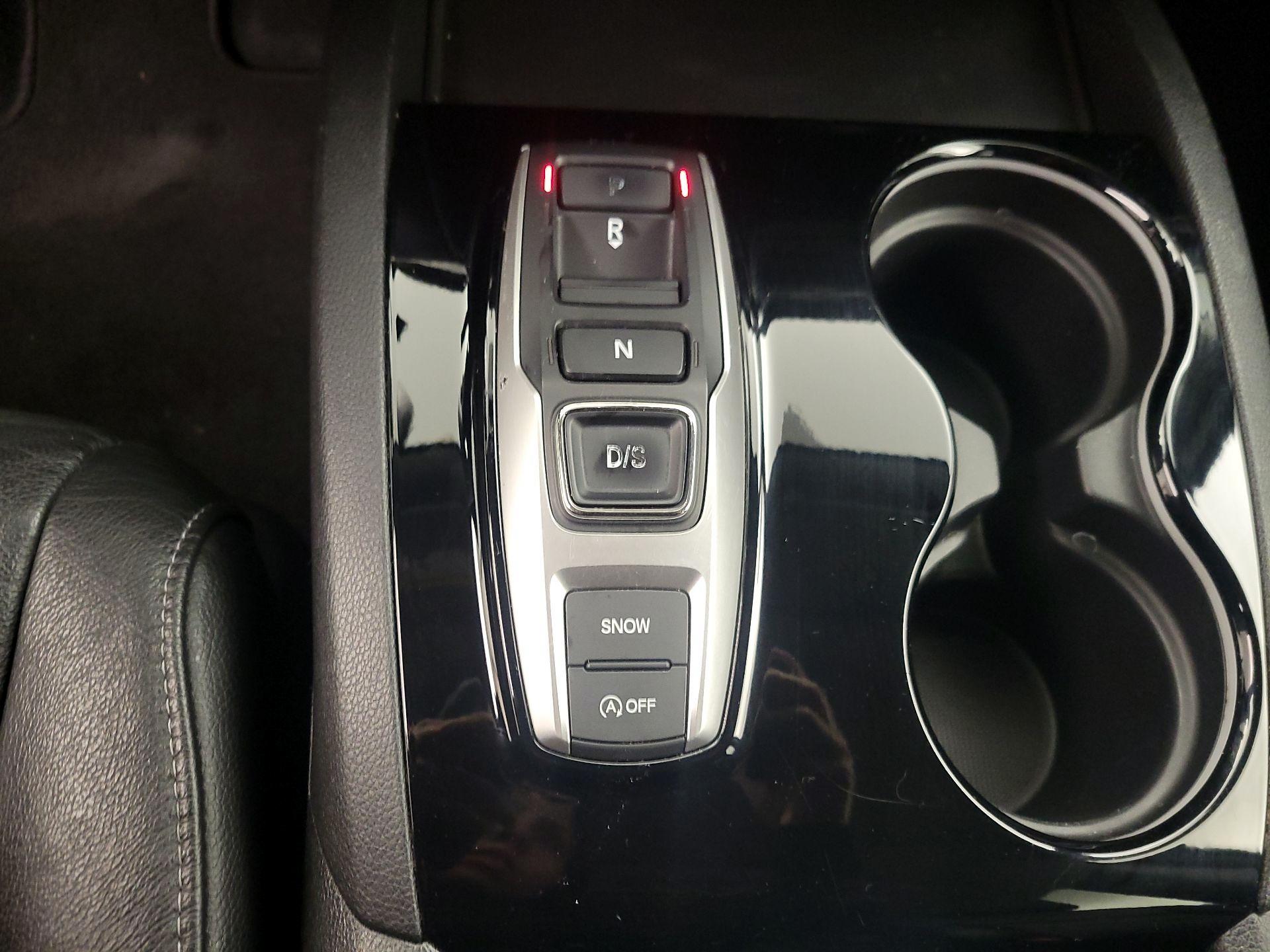 Thumbnail: 2019 Honda Pilot - 18