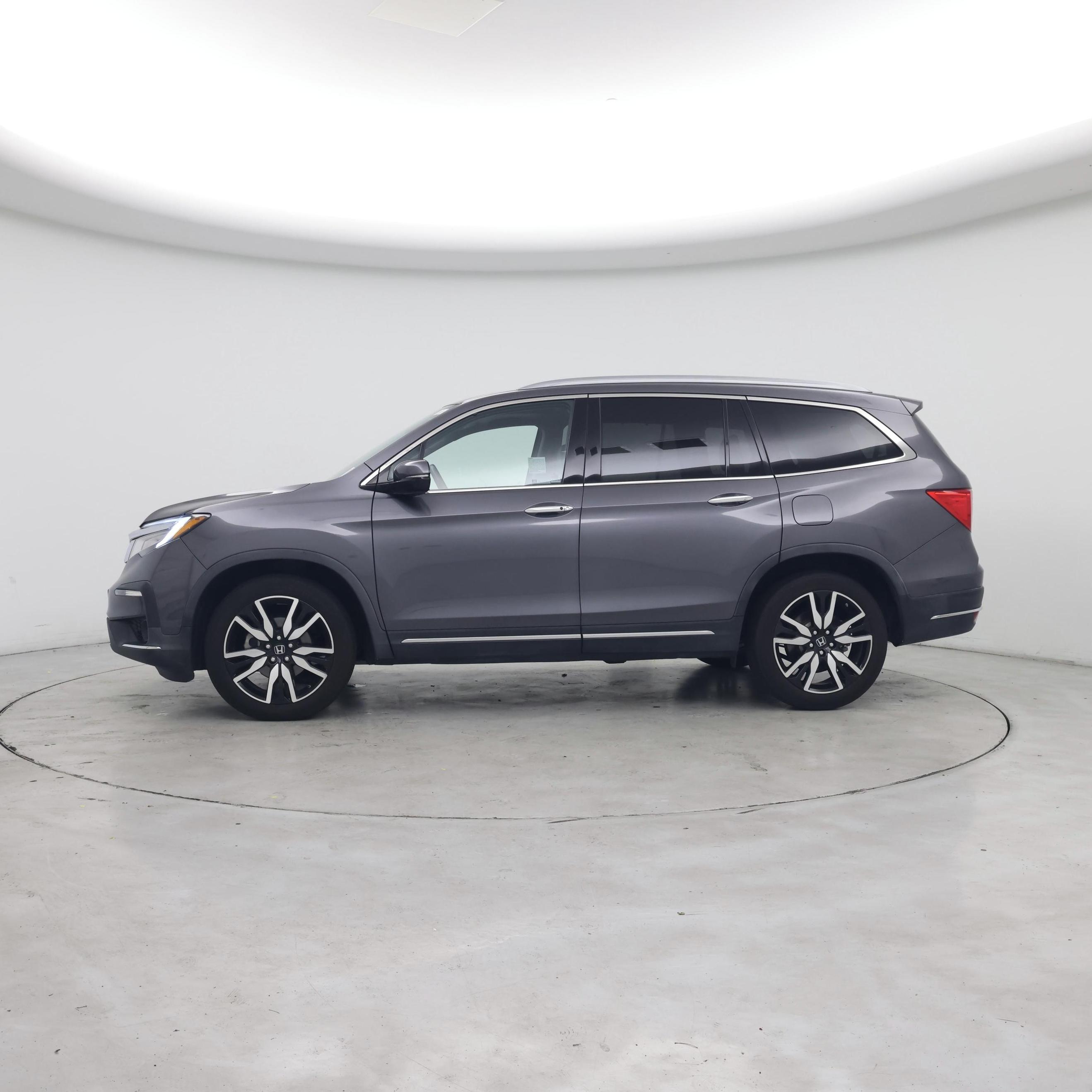 Thumbnail: 2019 Honda Pilot - 3