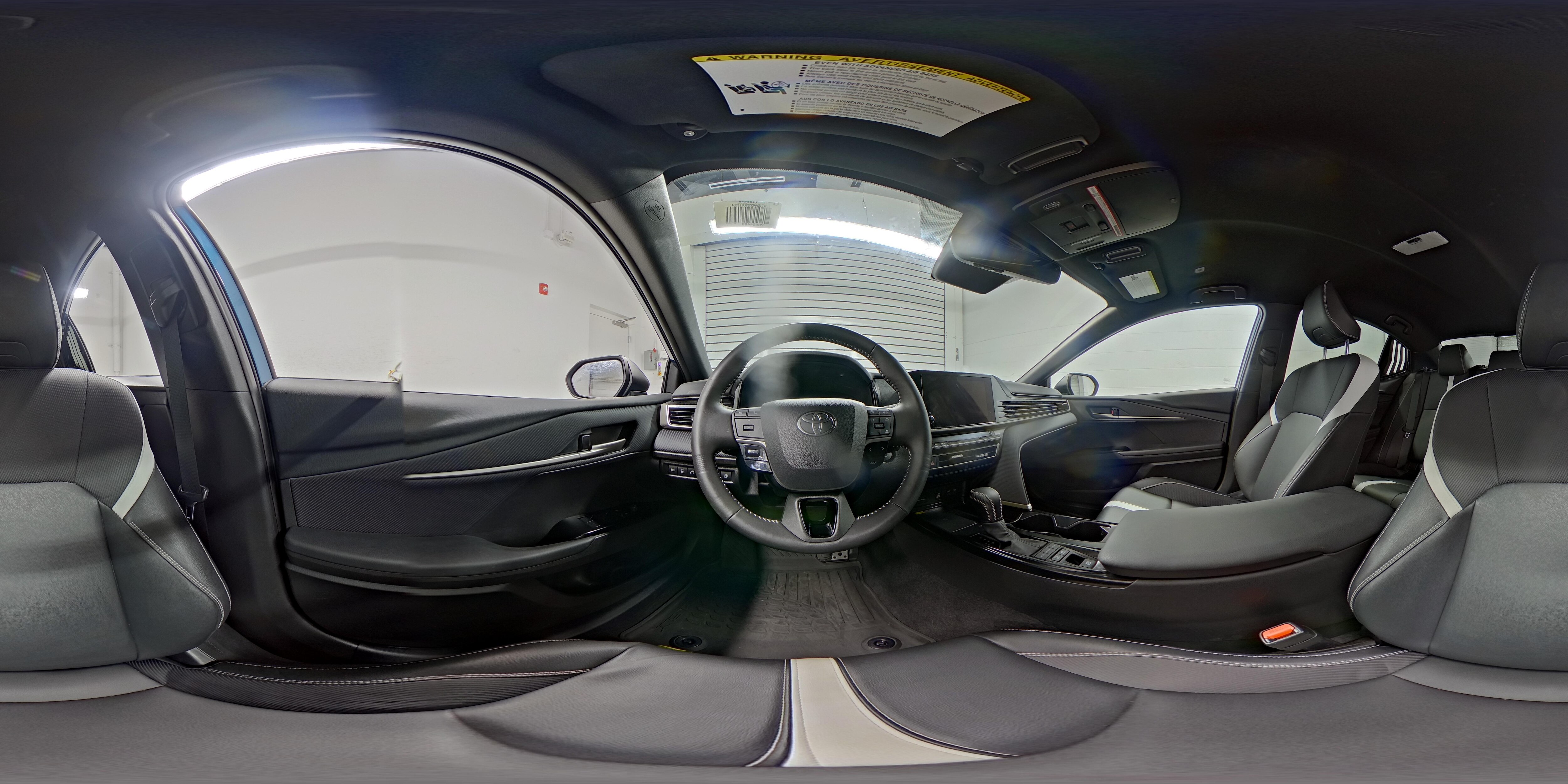 2025 Toyota Camry SE - Photo 22