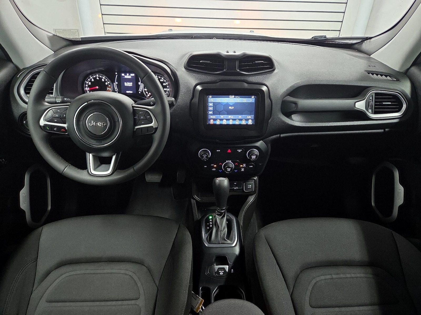 2020 Jeep Renegade Latitude - Photo 8