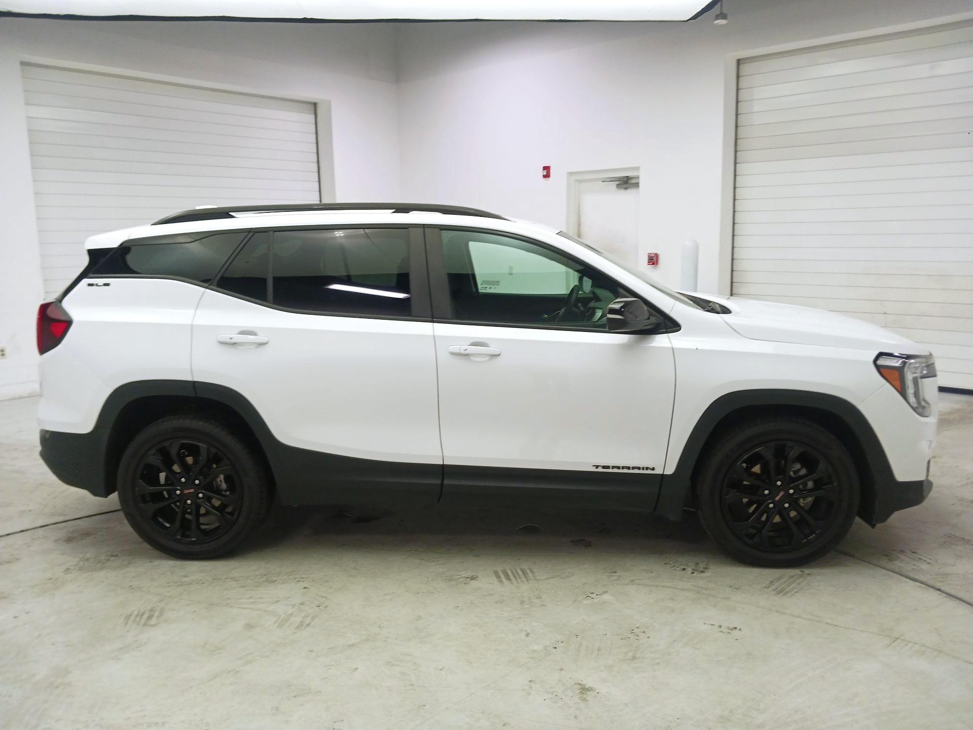 Thumbnail: 2022 GMC Terrain - 4