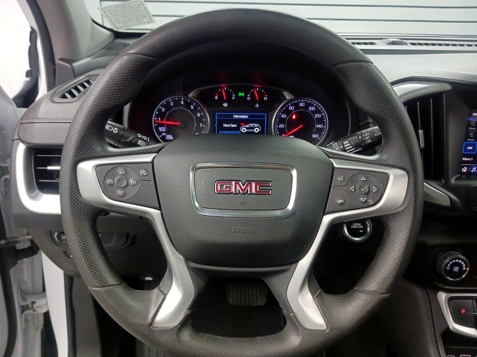2022 GMC Terrain SLE - Photo 9
