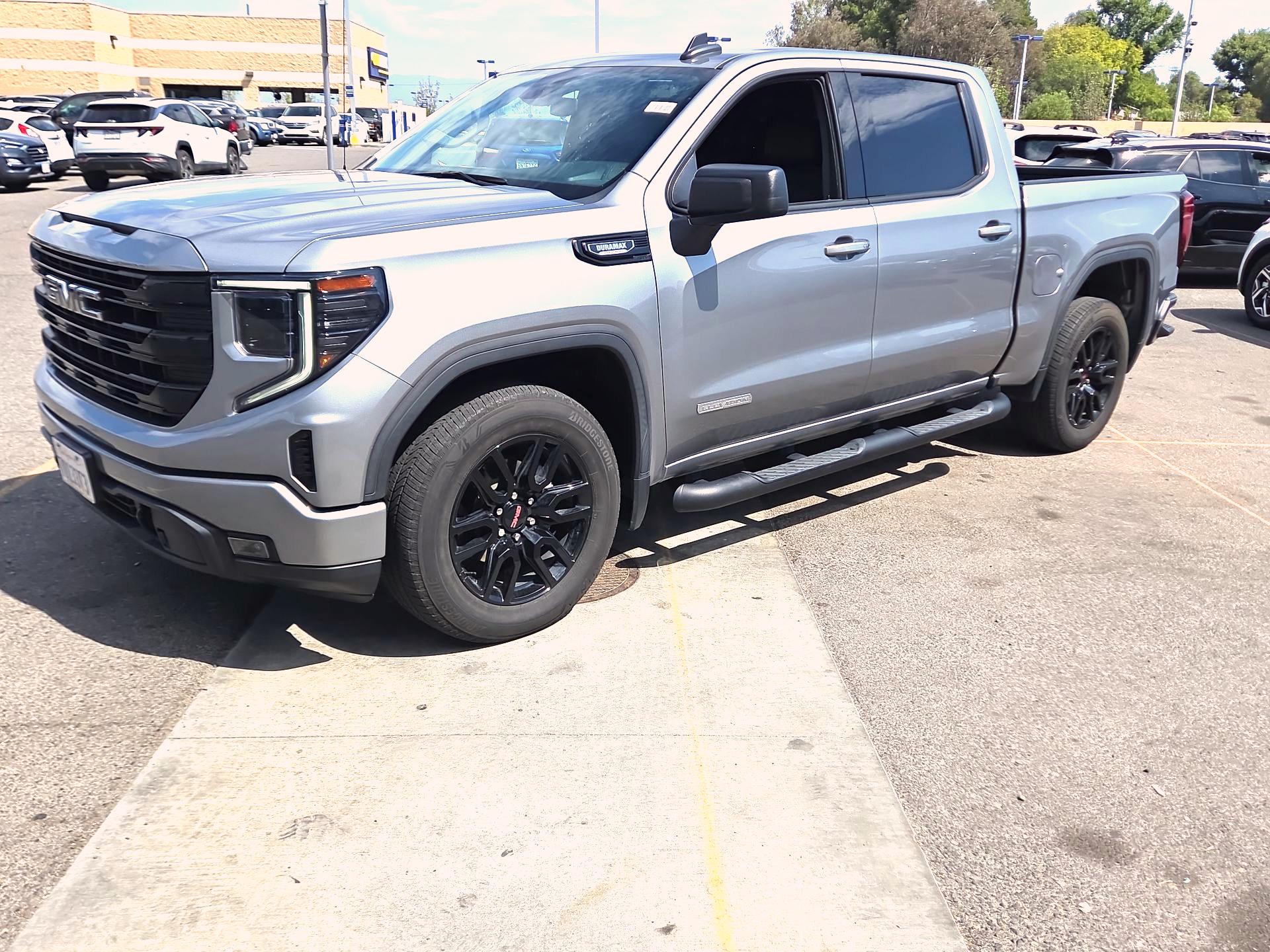 Thumbnail: 2023 GMC Sierra 1500 - 3