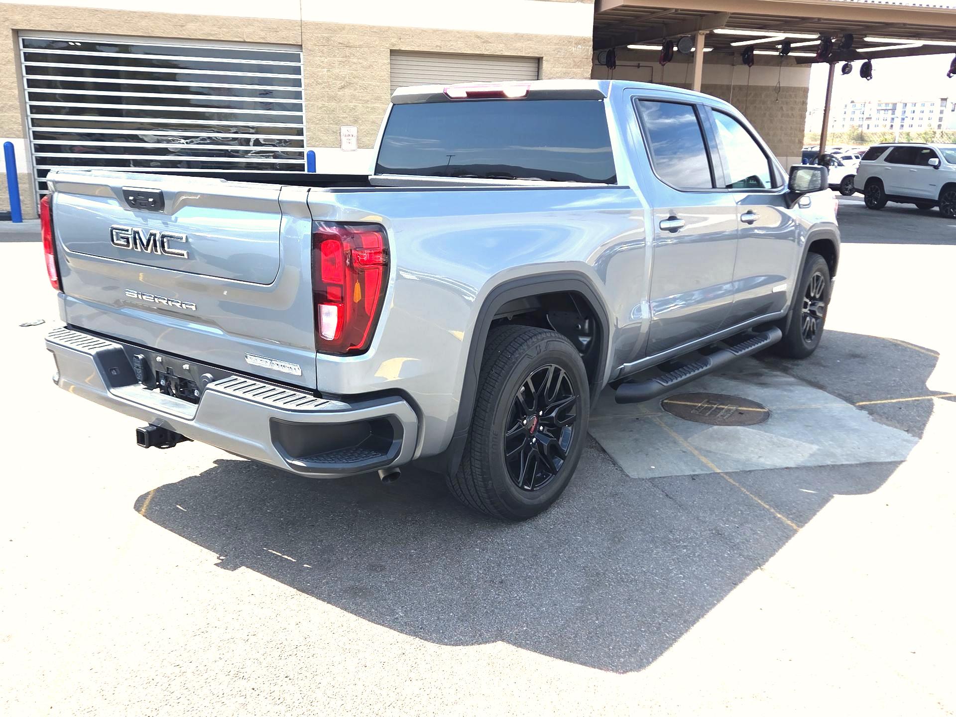 Thumbnail: 2023 GMC Sierra 1500 - 5