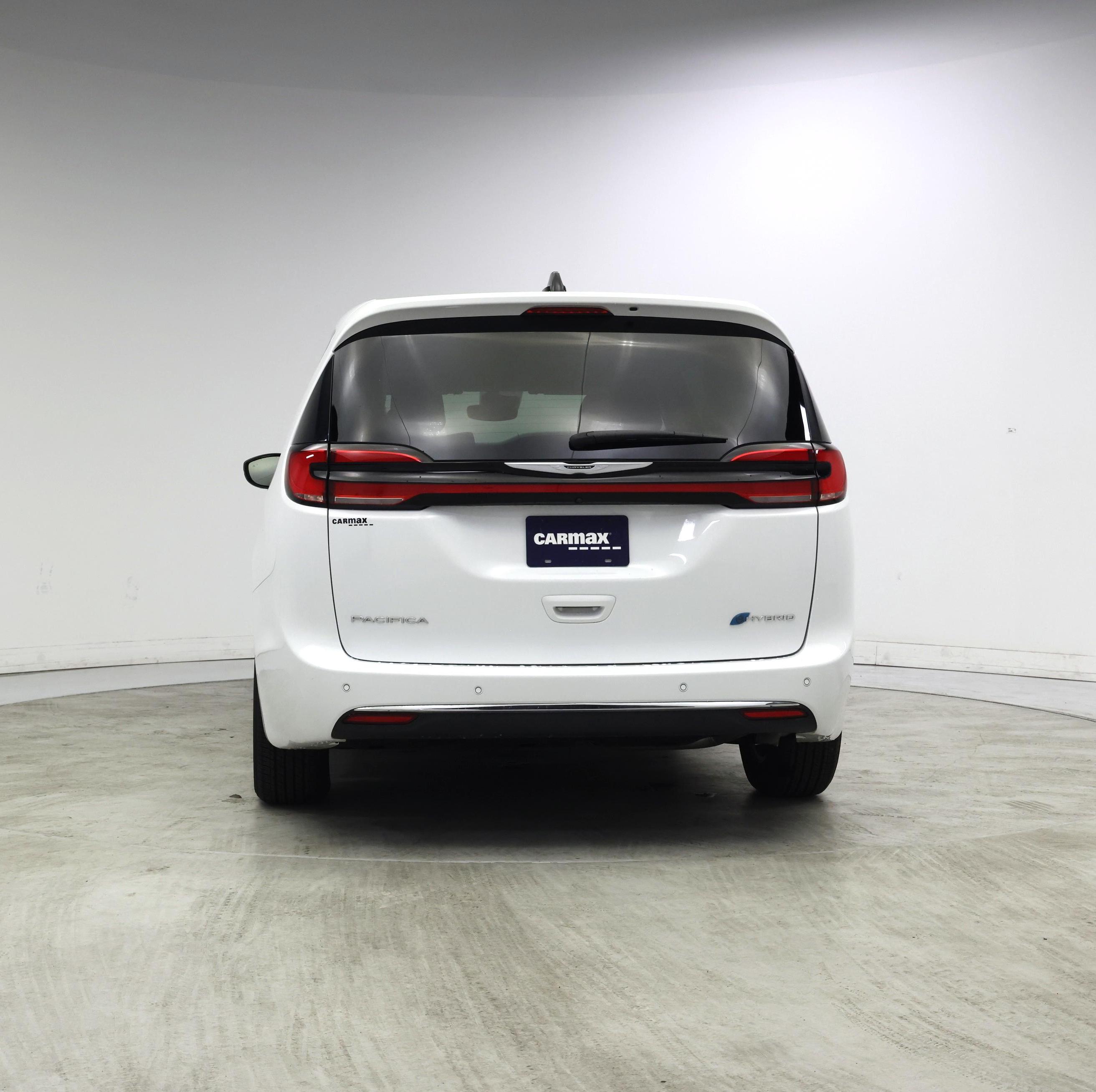 Thumbnail: 2024 Chrysler Pacifica - 6