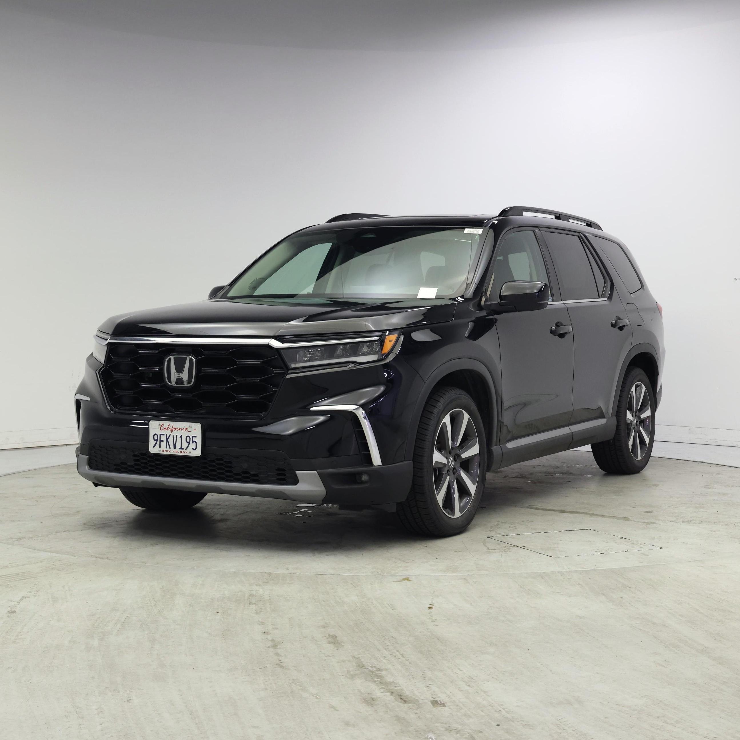 Thumbnail: 2023 Honda Pilot - 4