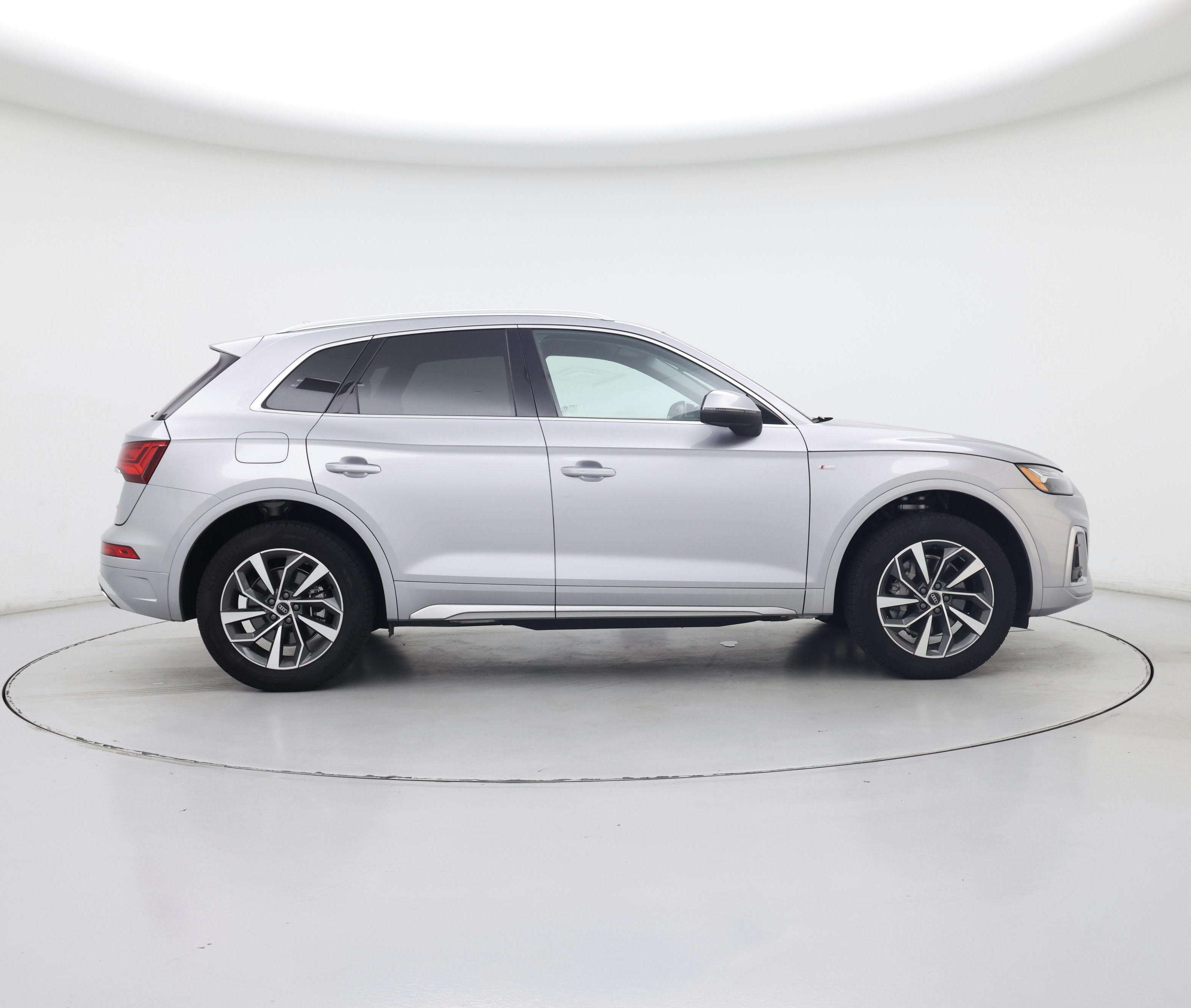 Thumbnail: 2025 Audi Q5 - 7