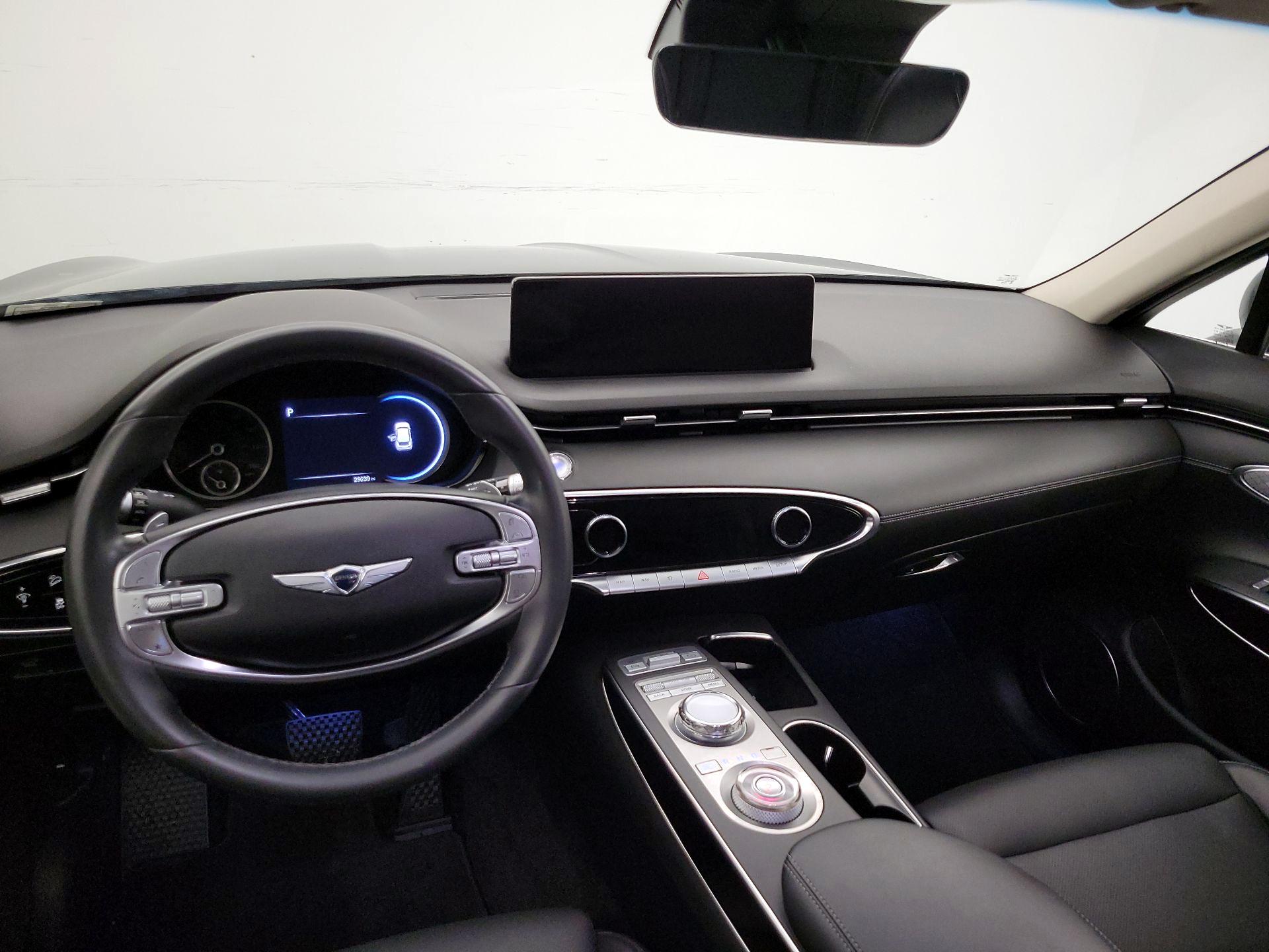 Thumbnail: 2025 Genesis GV70 - 9