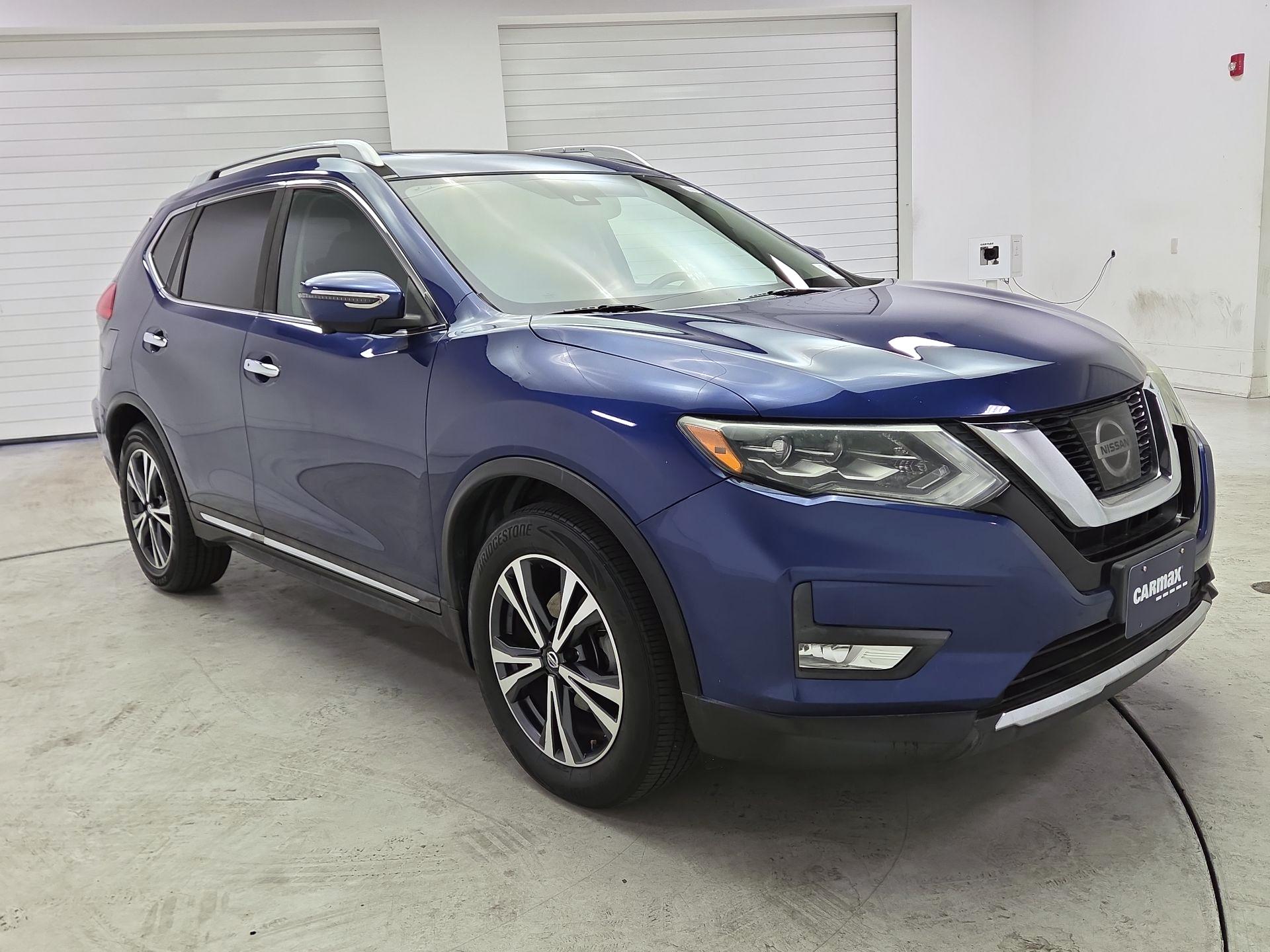 Thumbnail: 2017 Nissan Rogue - 1