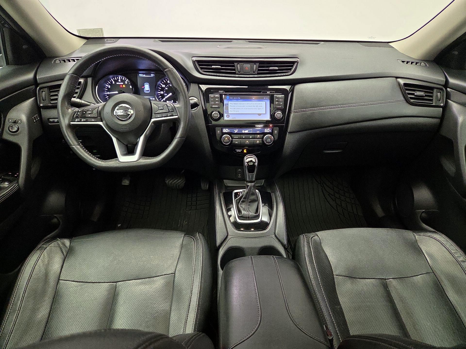 Thumbnail: 2017 Nissan Rogue - 8