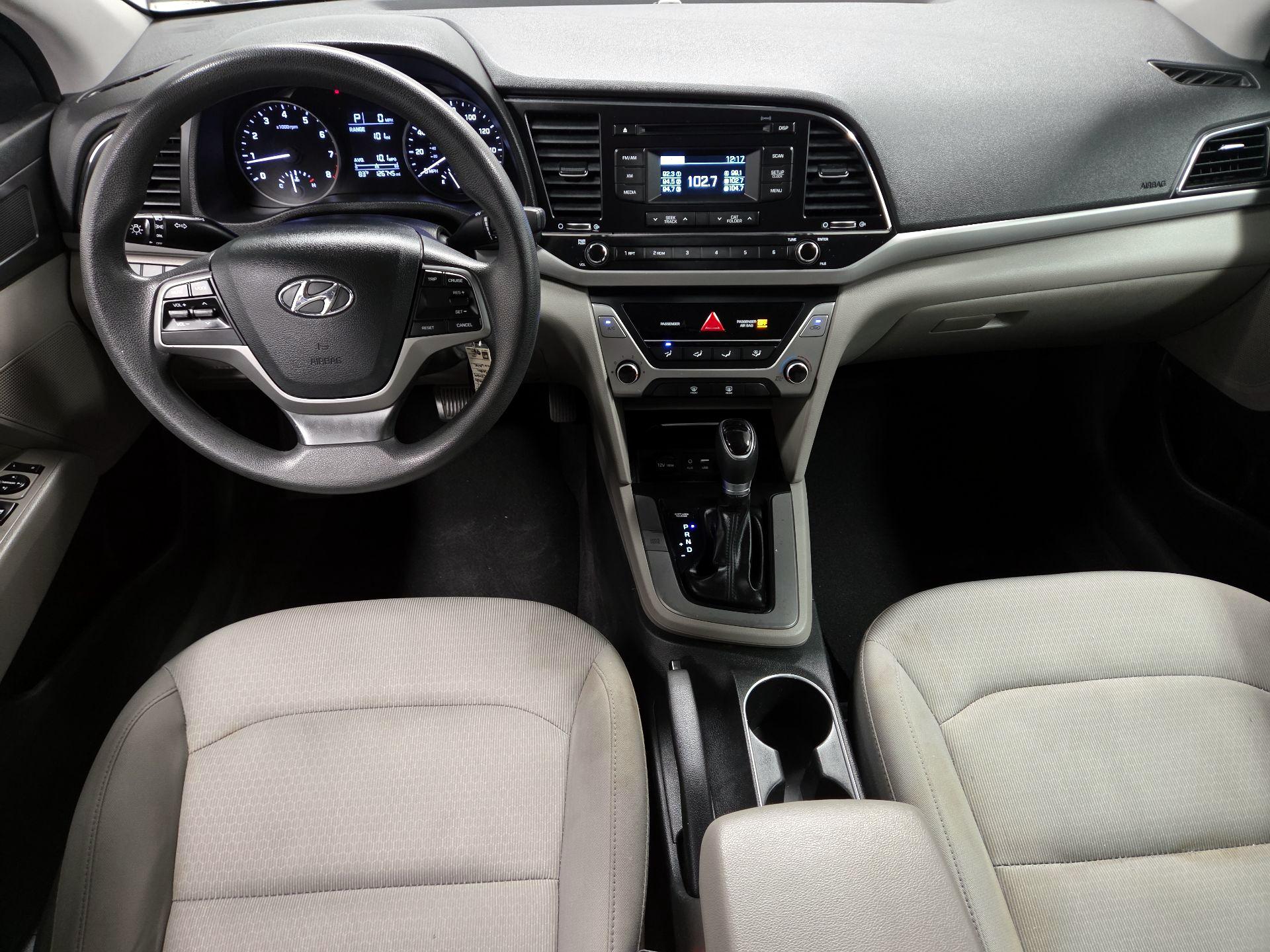 Thumbnail: 2017 Hyundai Elantra - 9