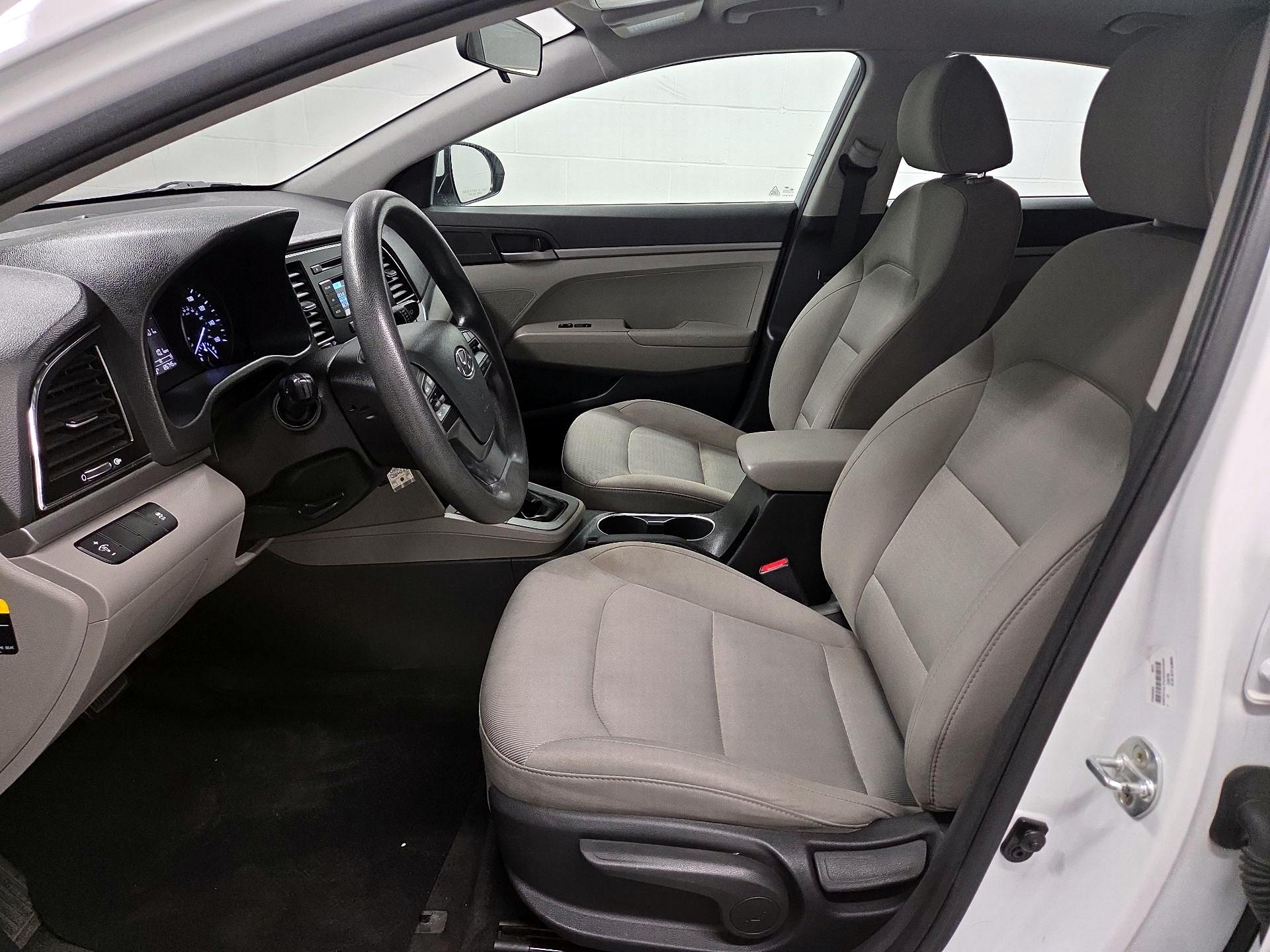 Thumbnail: 2017 Hyundai Elantra - 11