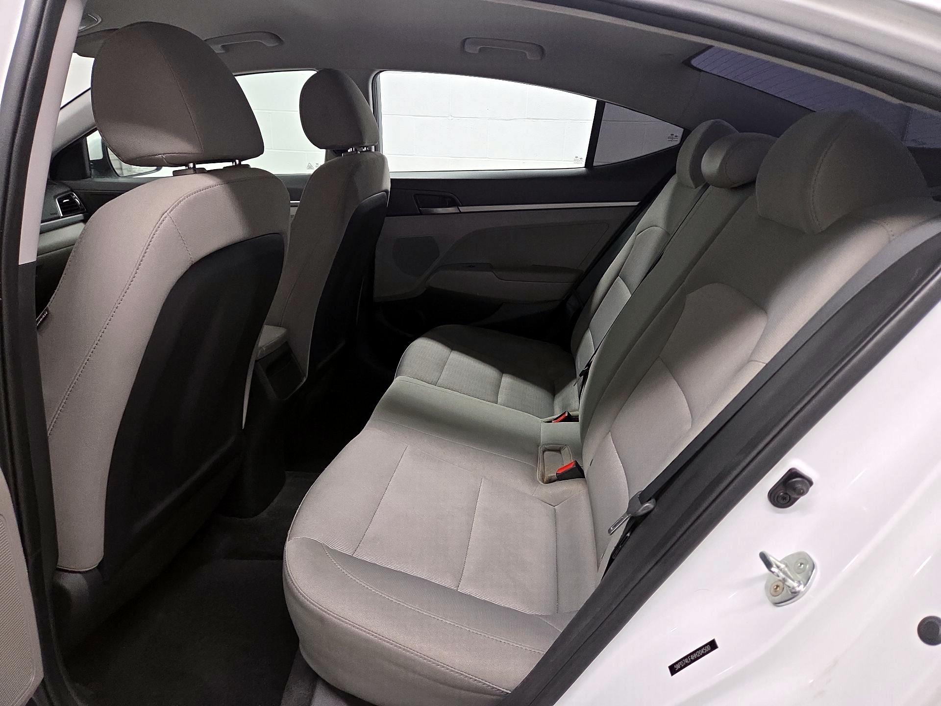Thumbnail: 2017 Hyundai Elantra - 18