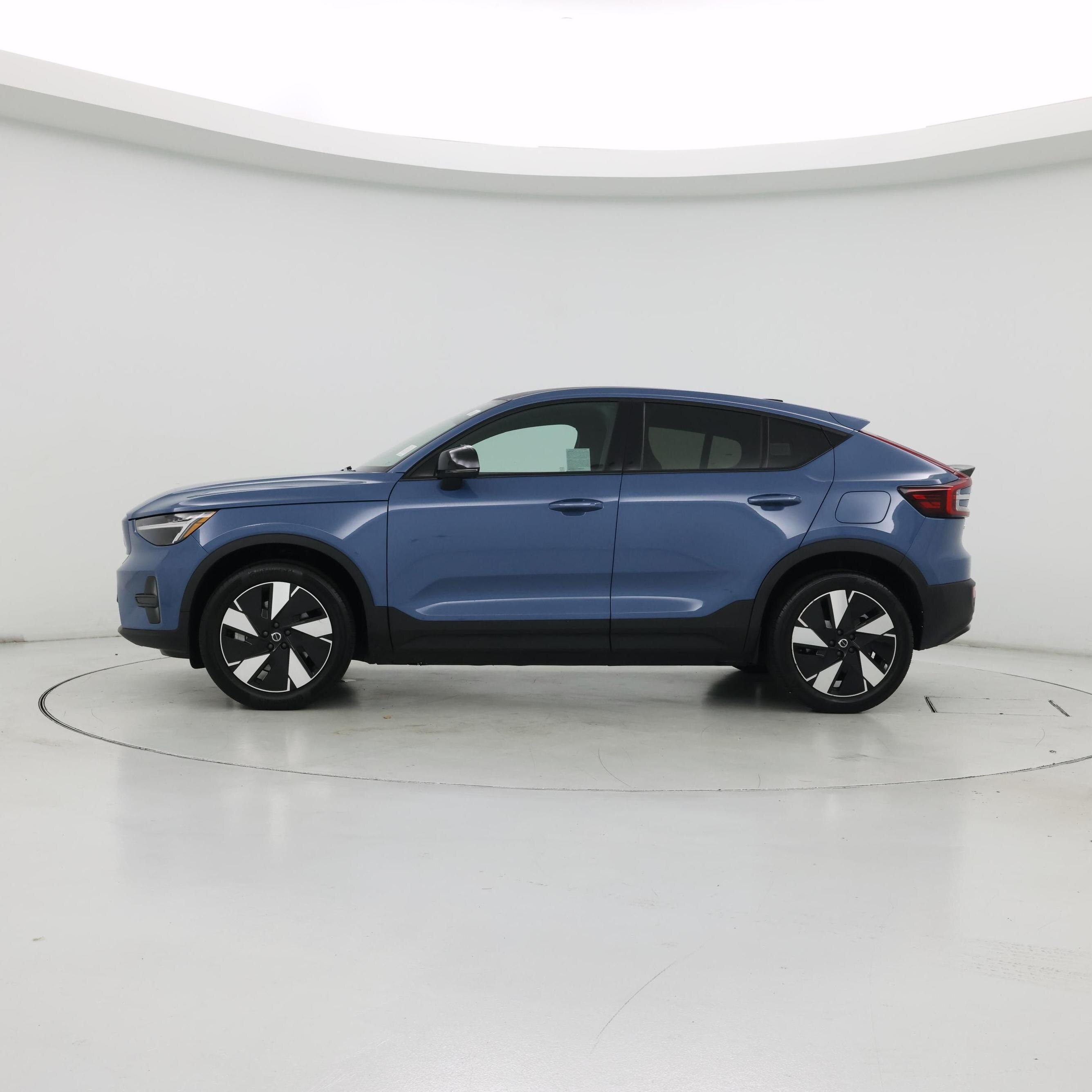 Thumbnail: 2024 Volvo C40 - 3