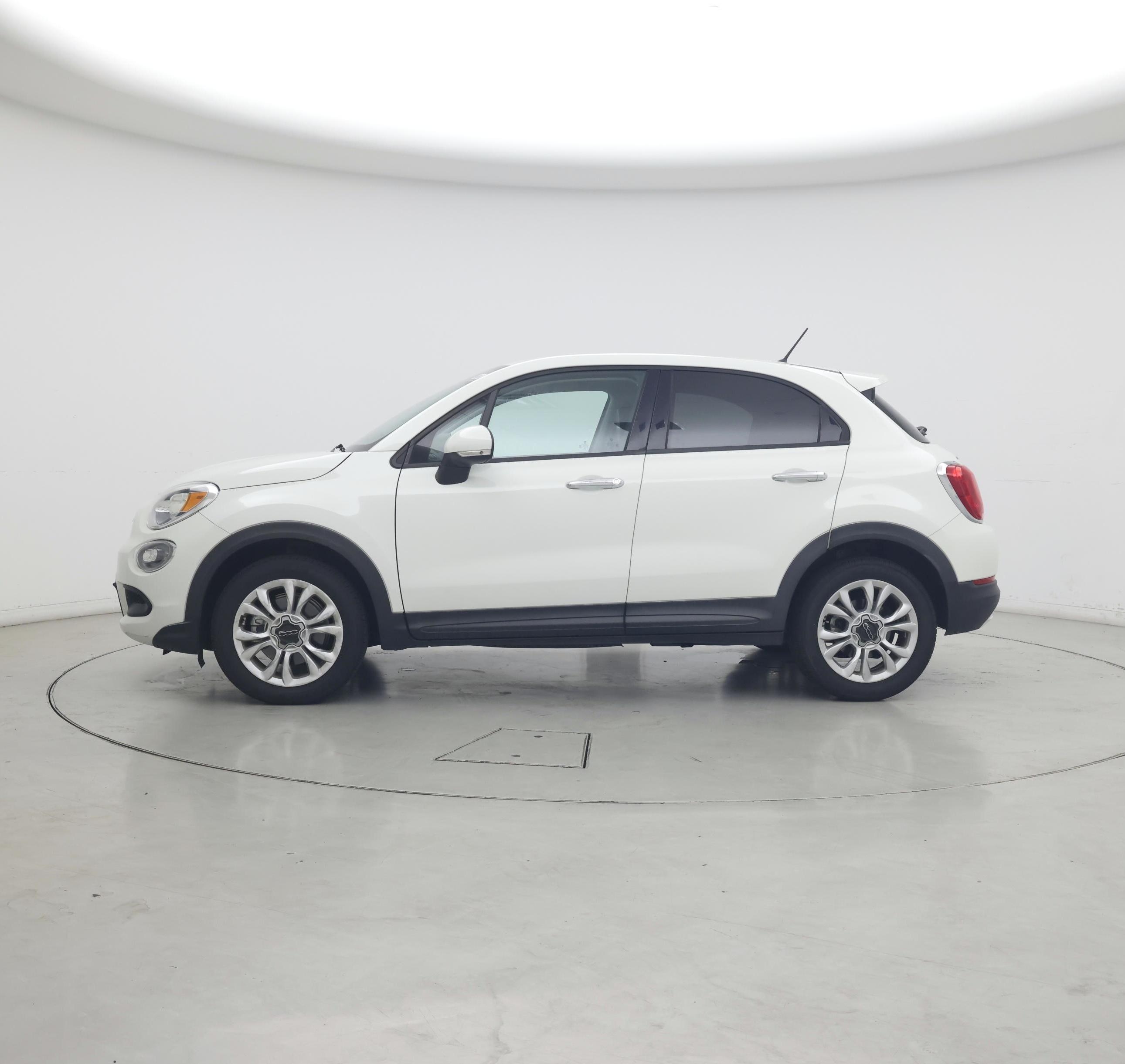 Thumbnail: 2016 Fiat 500X - 3