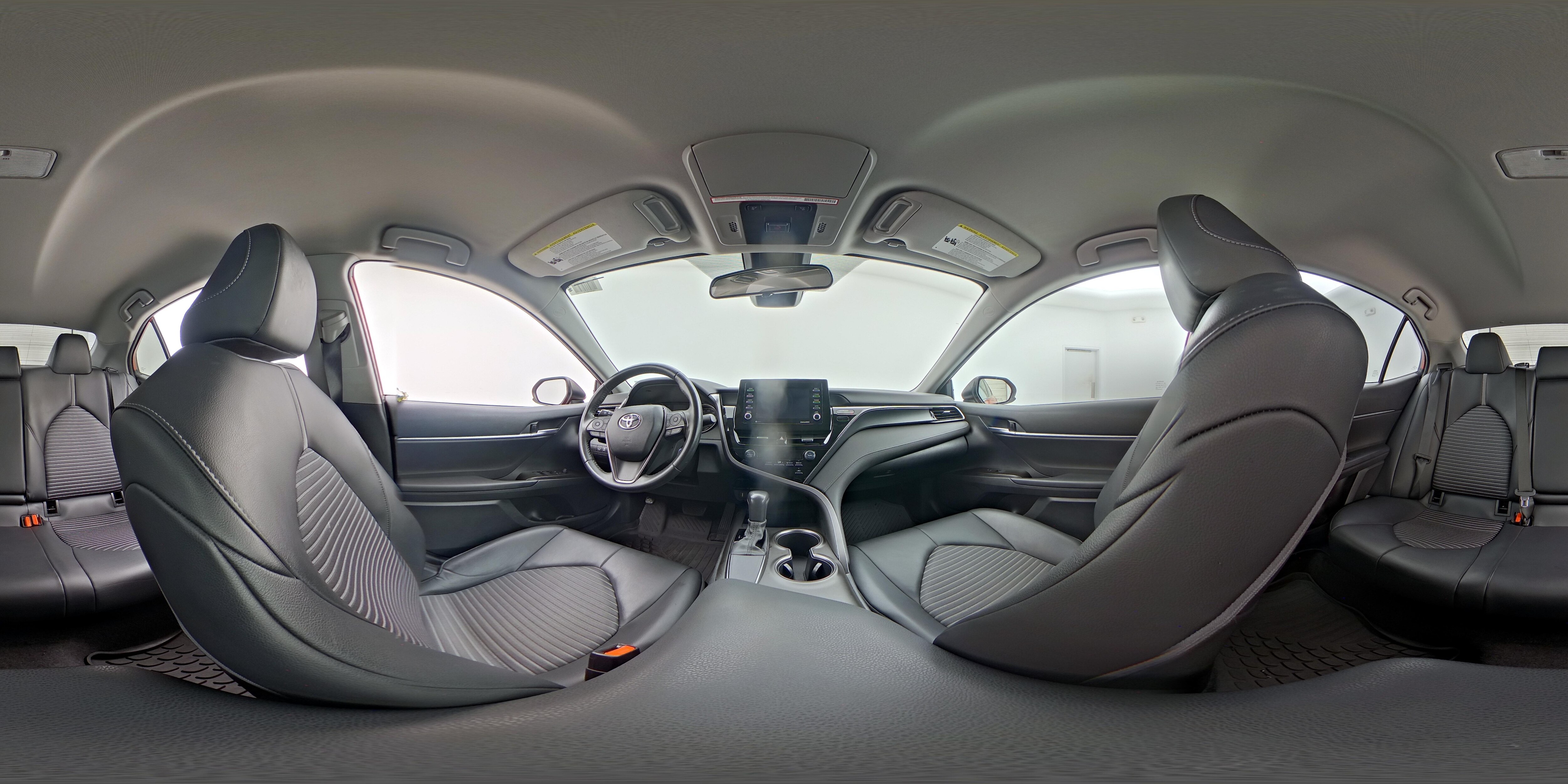 2021 Toyota Camry SE - Photo 23