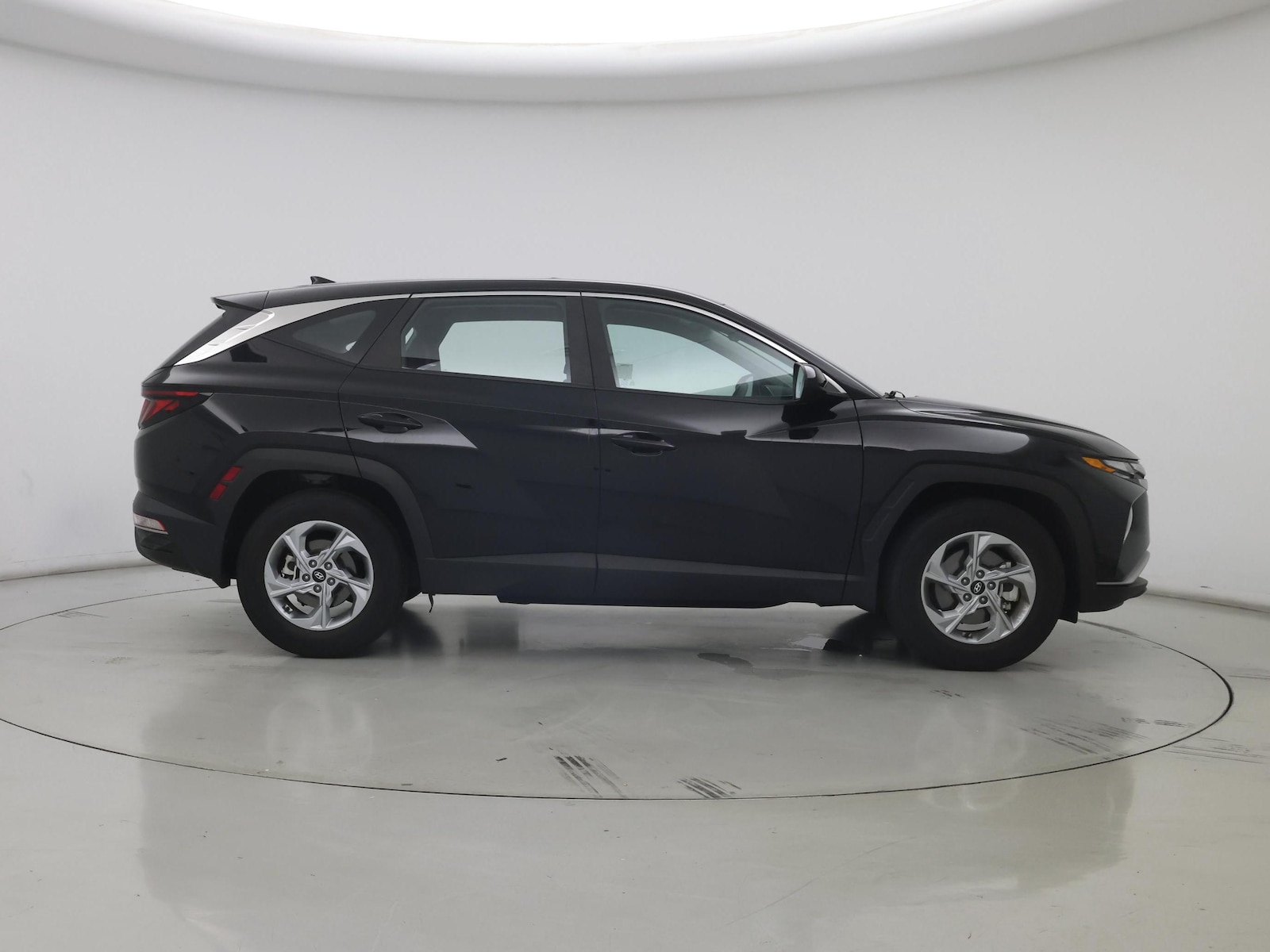 2023 Hyundai Tucson SE - Photo 8