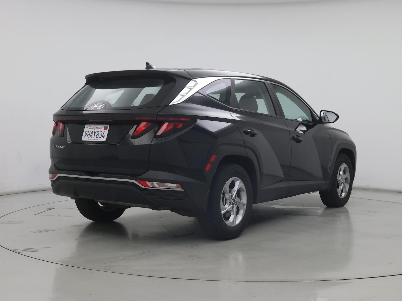 2023 Hyundai Tucson SE - Photo 9